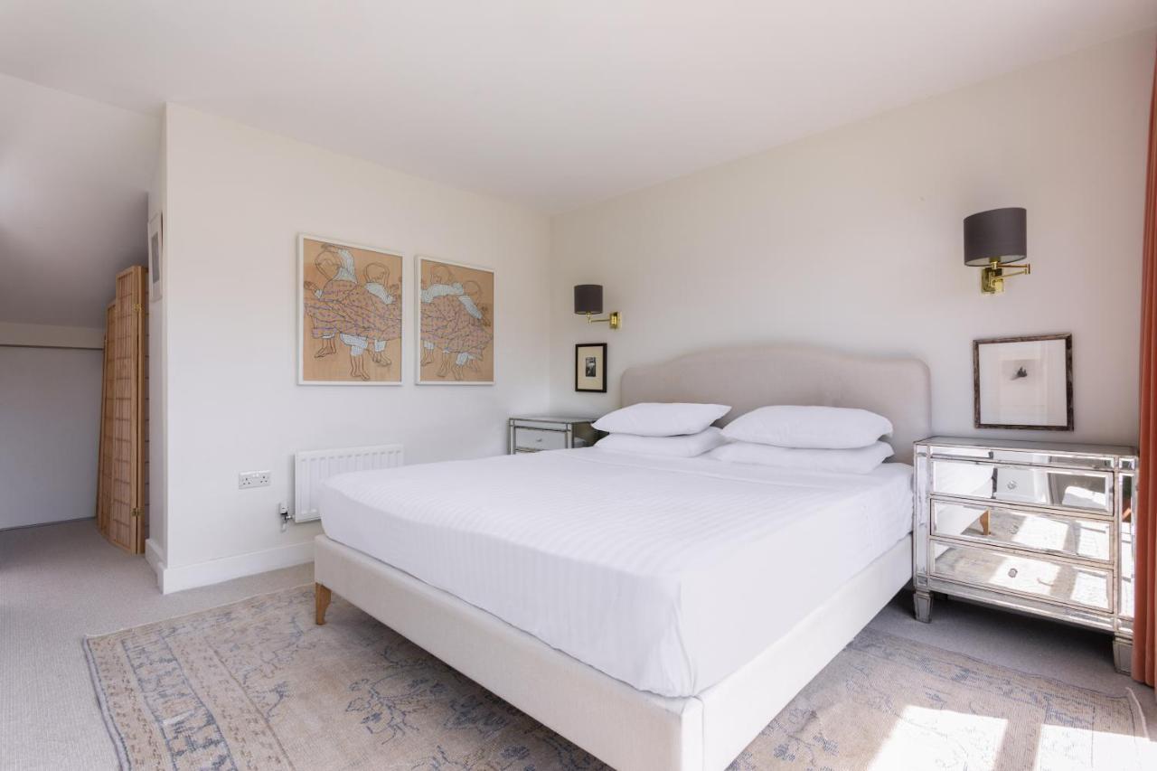 Oakington Road By Onefinestay London