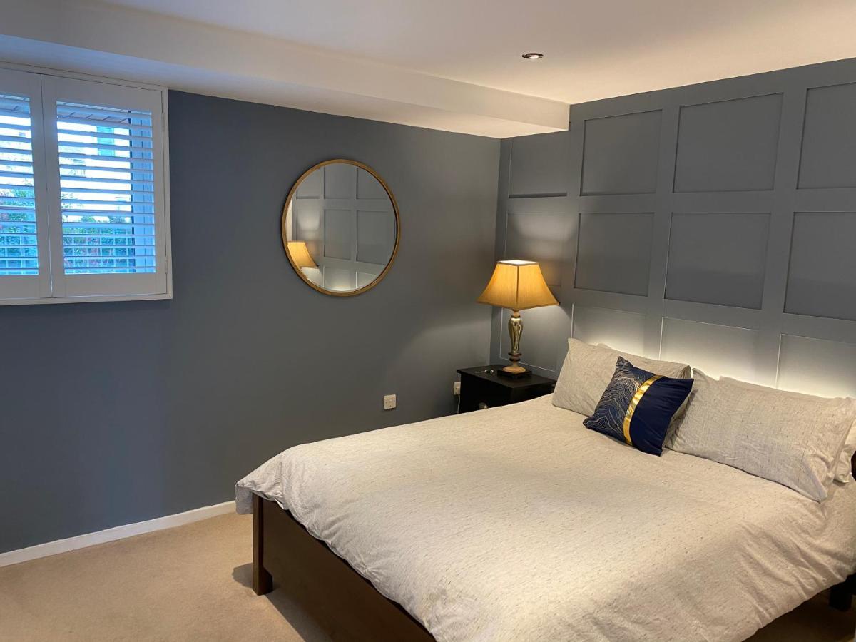 Luxury Canal-front 2 Bedroom Loft *
