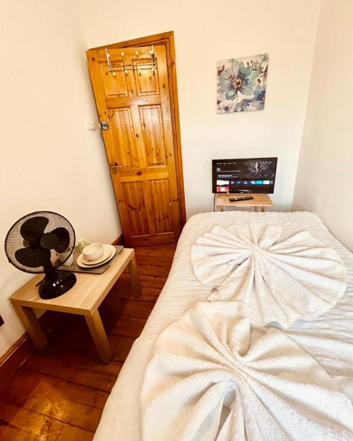 With Single Bed * Londen
