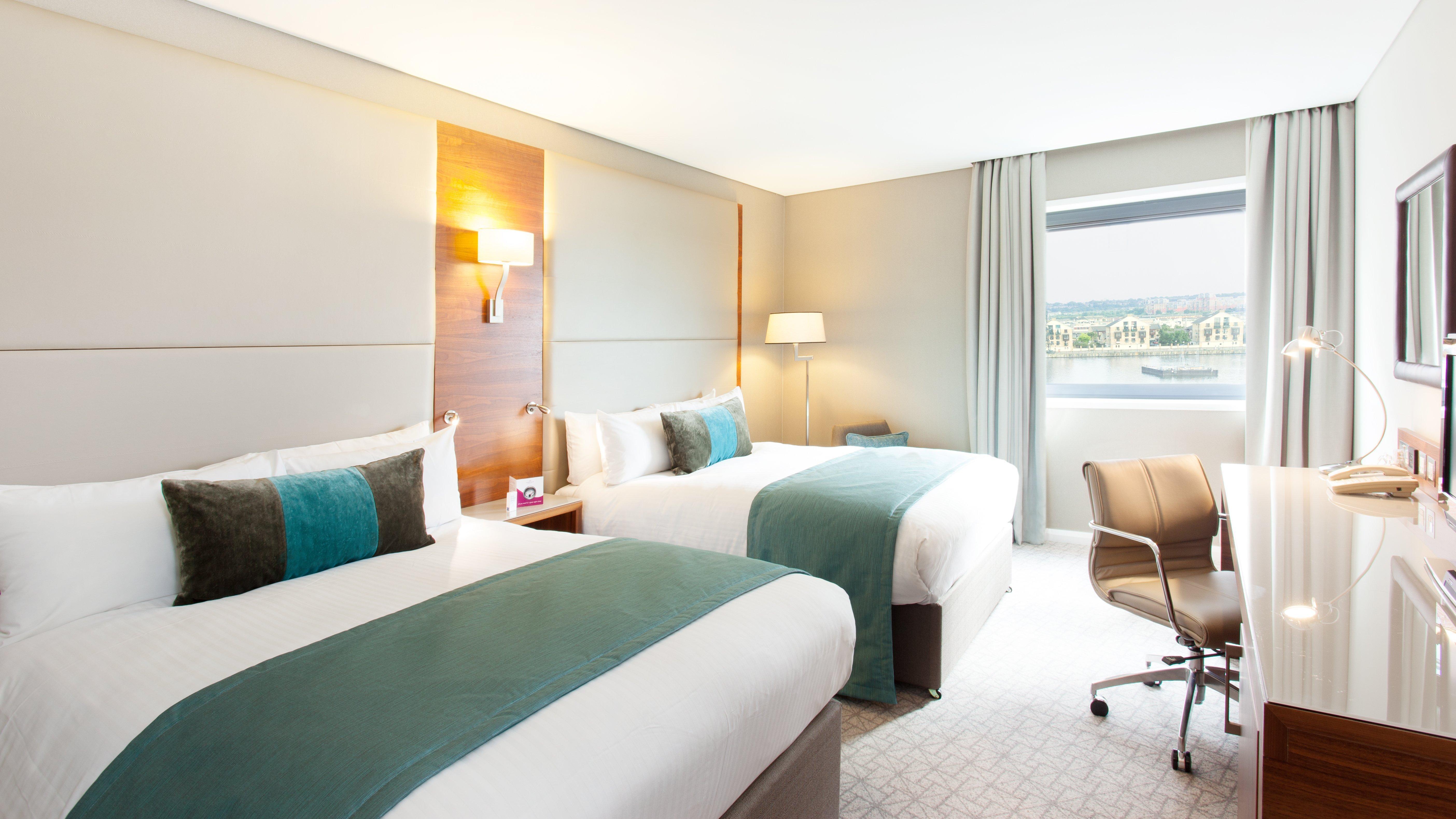 Crowne Plaza - Docklands By Ihg 4*