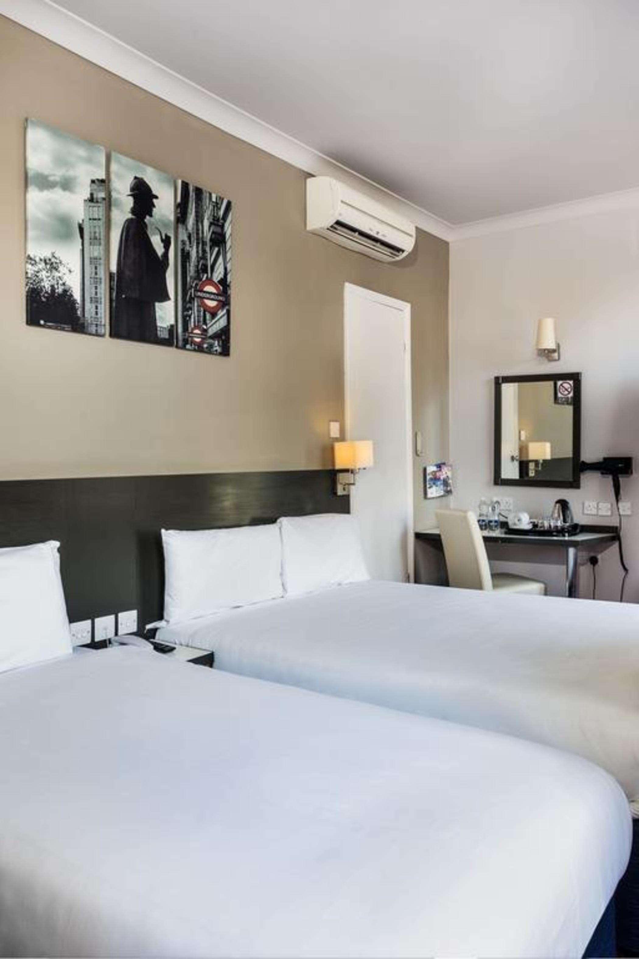 Hotel Comfort - Westminster 3*