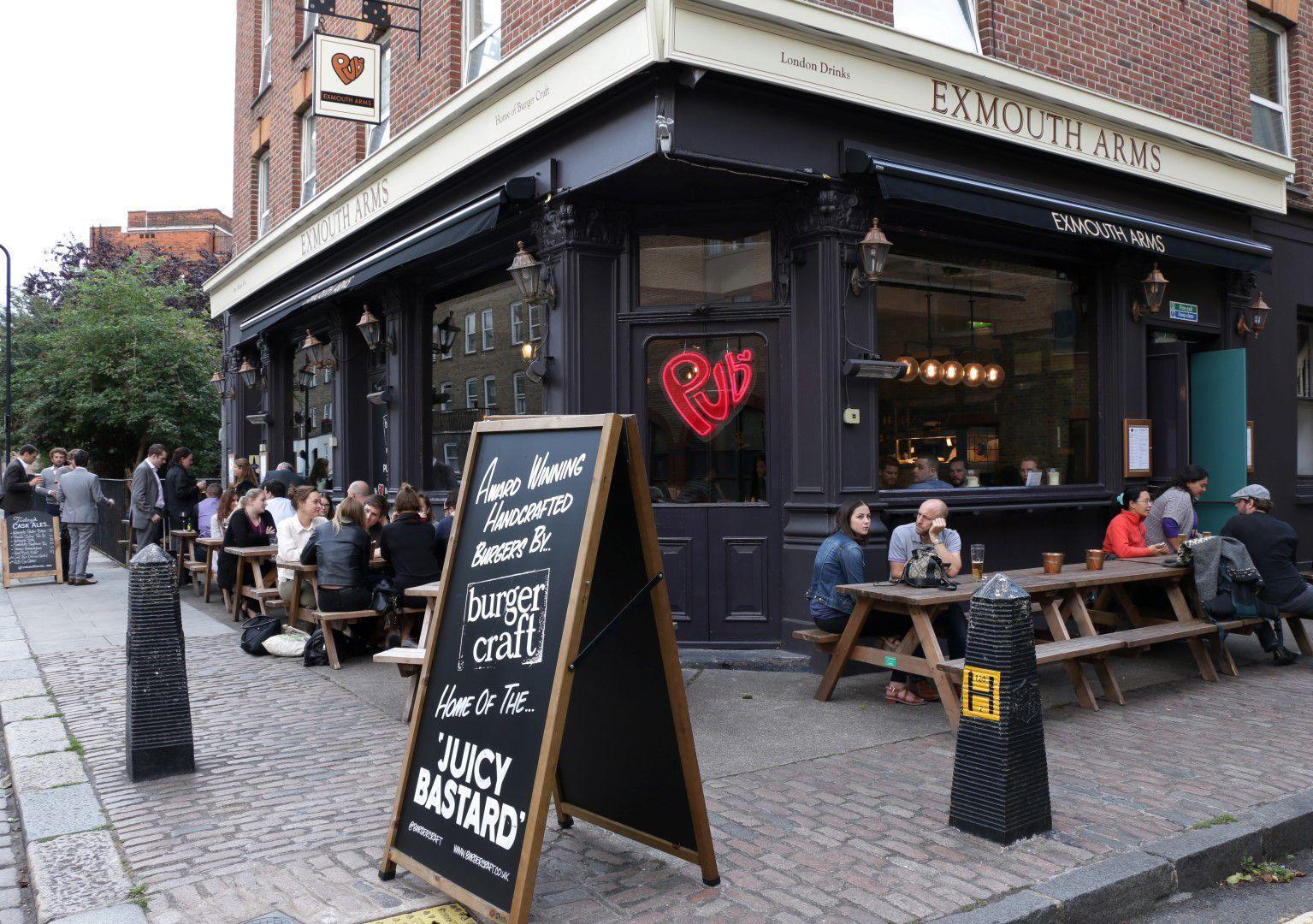 Publove @ The Exmouth Arms, Euston Hostel *