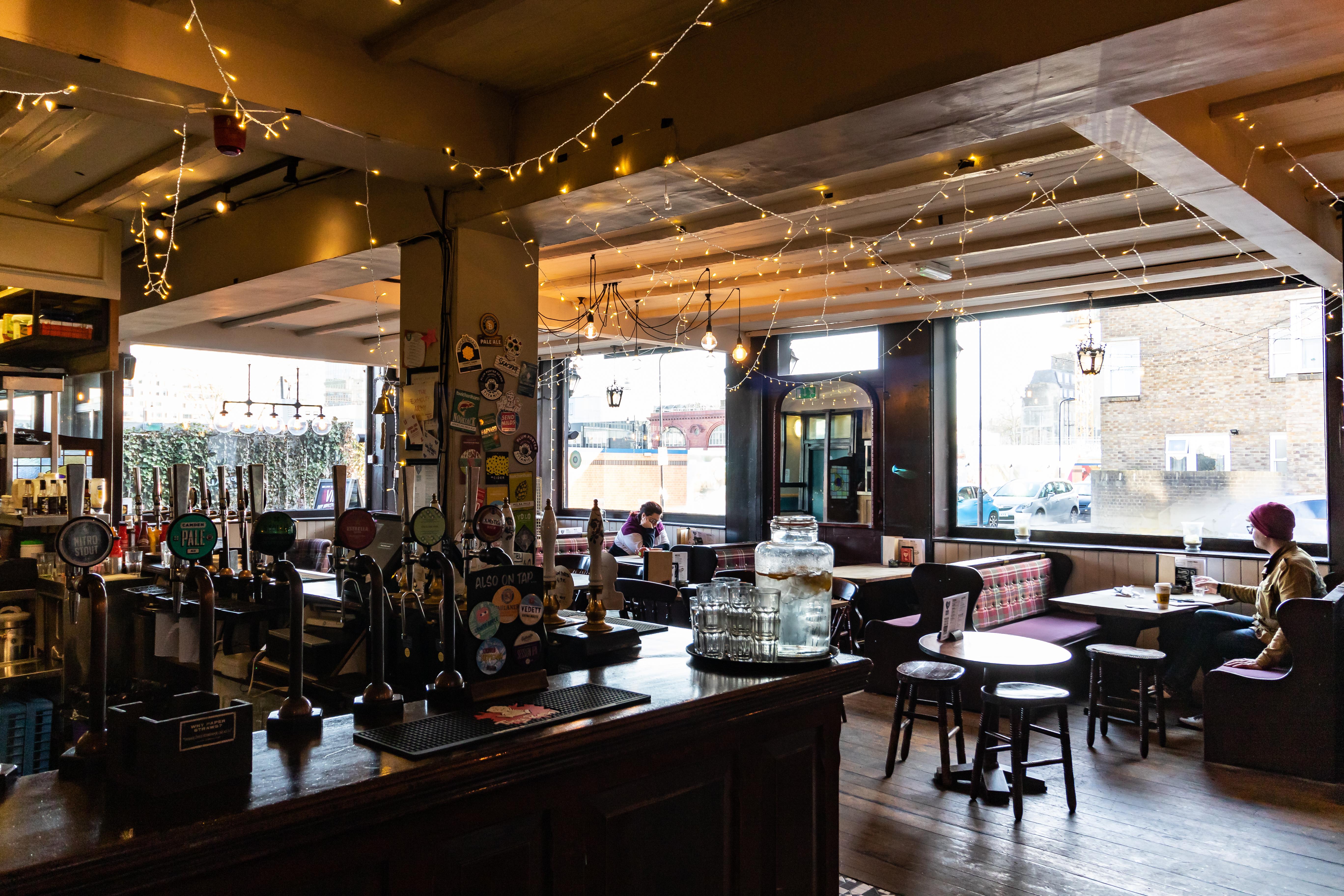Publove @ The Exmouth Arms, Euston