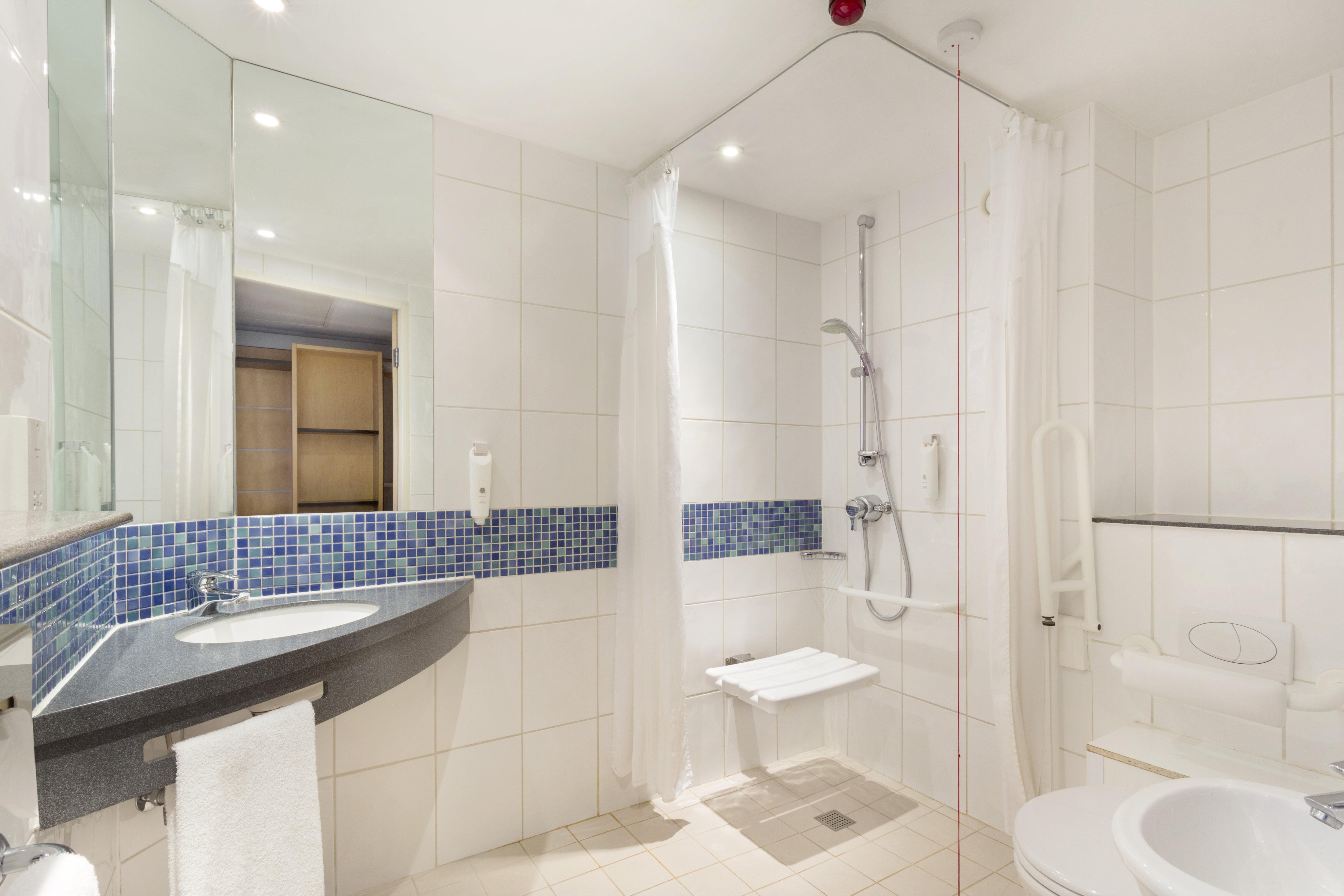 Express Earls Court By Ihg Hotel
