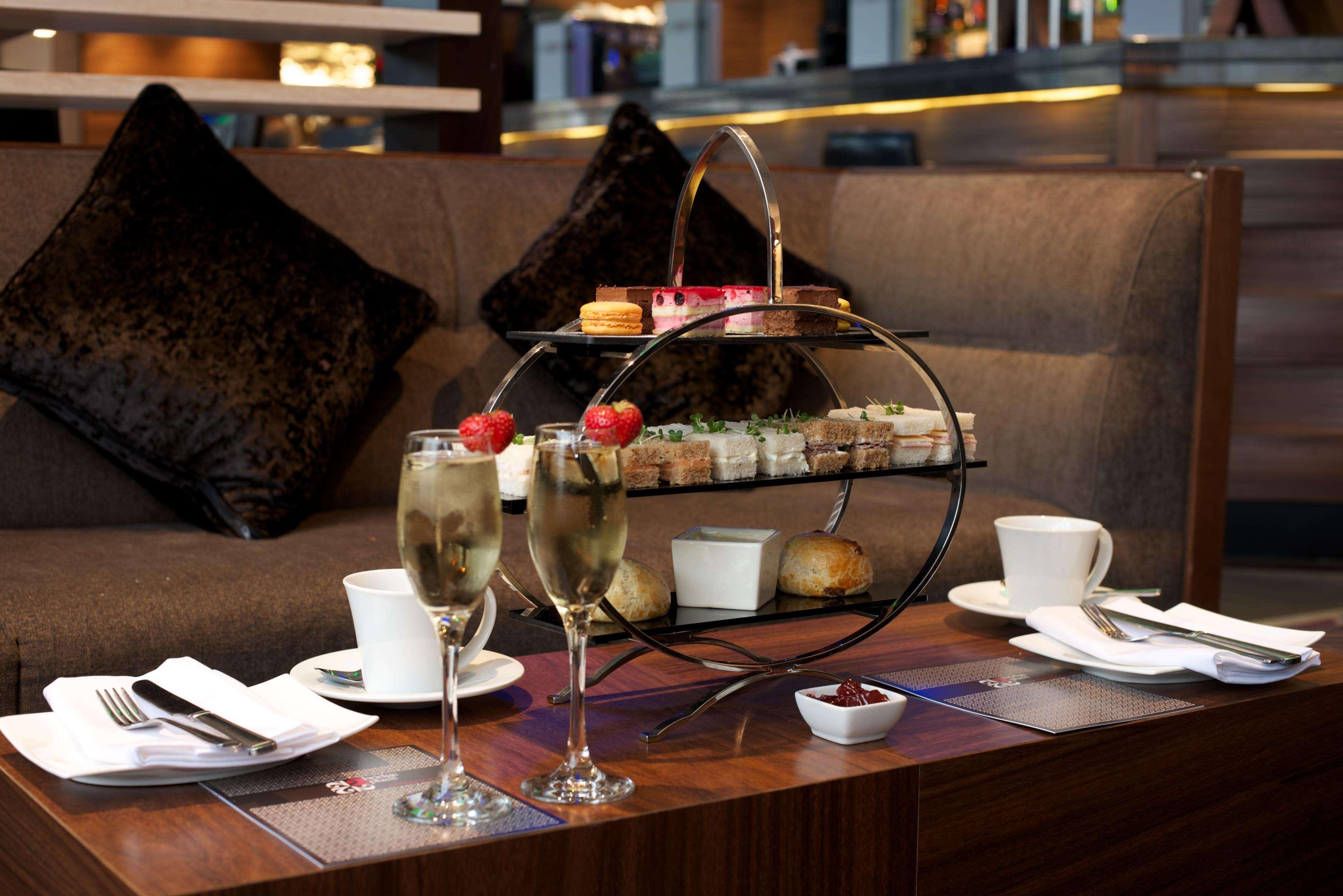 Doubletree By Hilton Victoria Hotel 4*