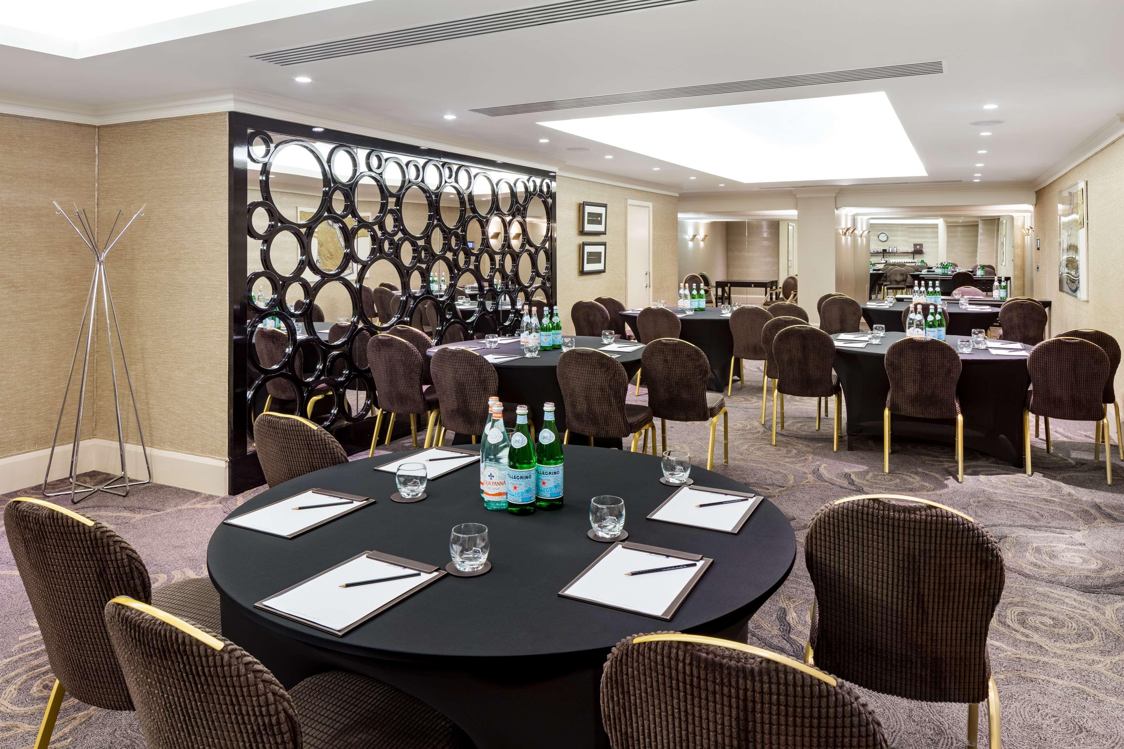 Radisson Blu Hotel, Euston Square 4*