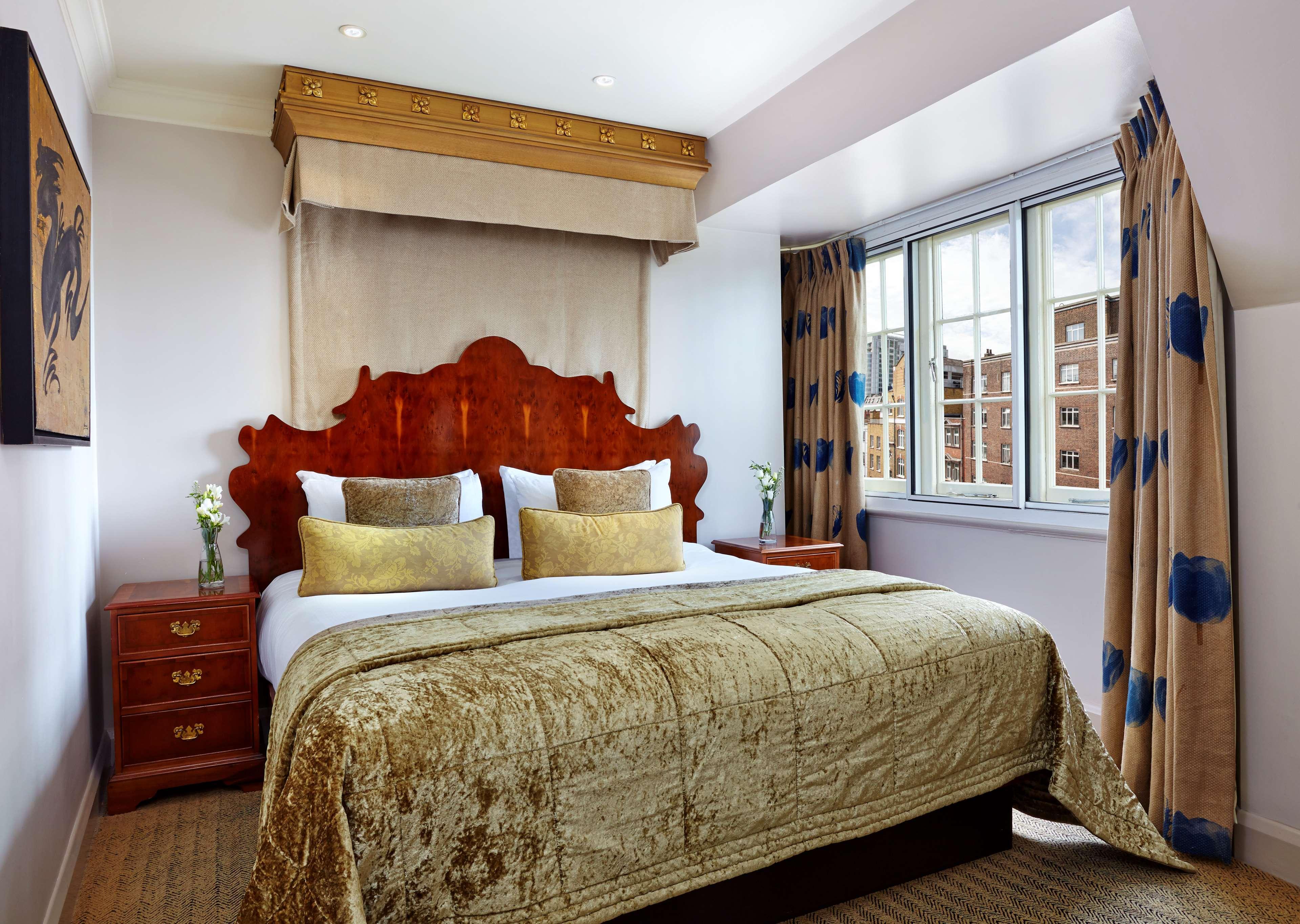 Hotel Radisson Blu Hotel, Euston Square 4*