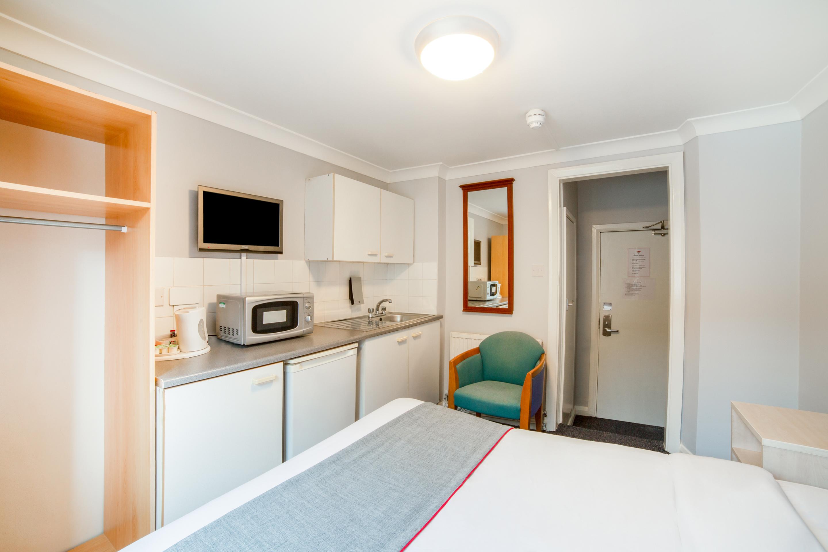 Studios28 Hotel 3*