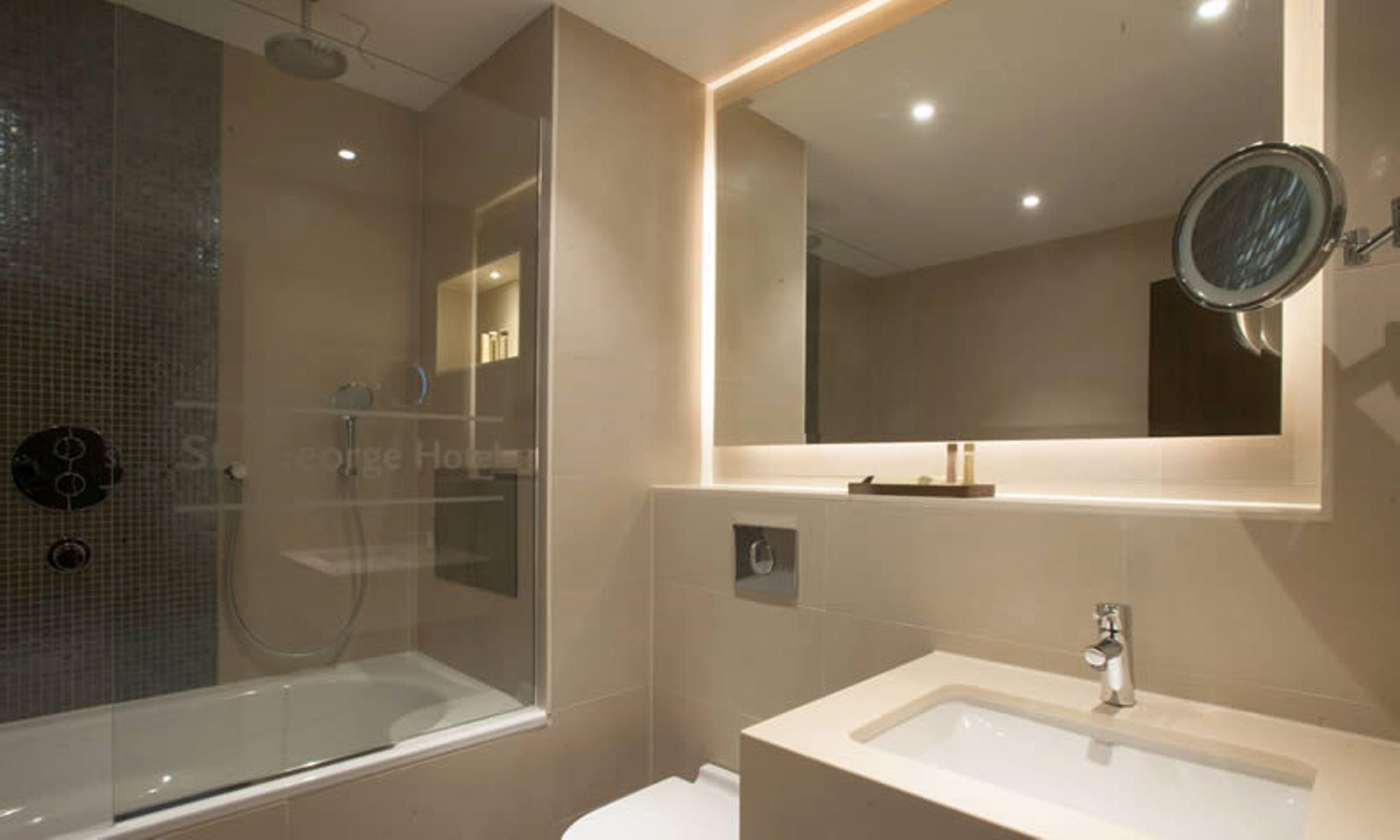 Hotel St George's - Wembley Londen