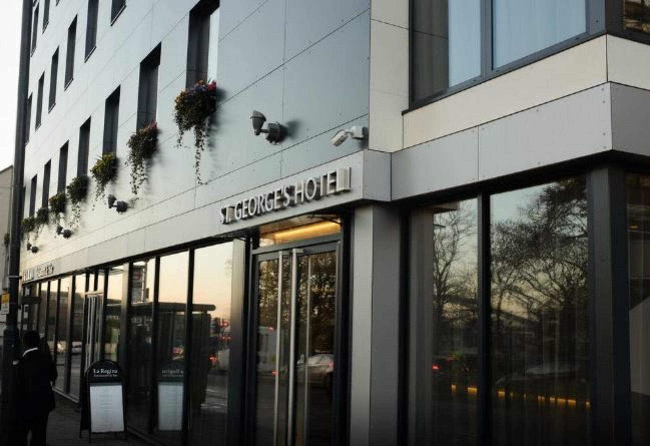 St George's - Wembley Hotel Londen