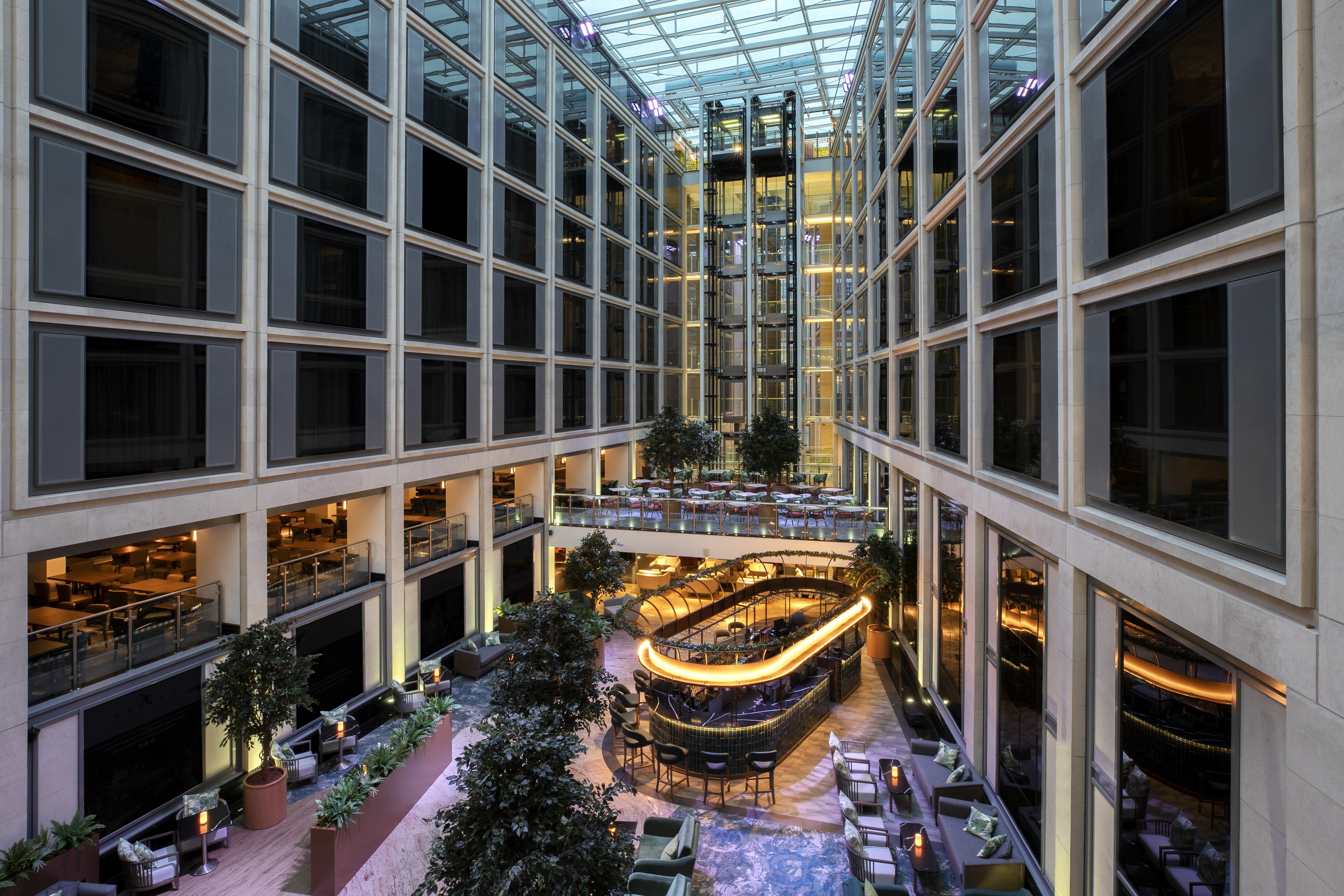 Hotel Leonardo Royal St Paul's 4*