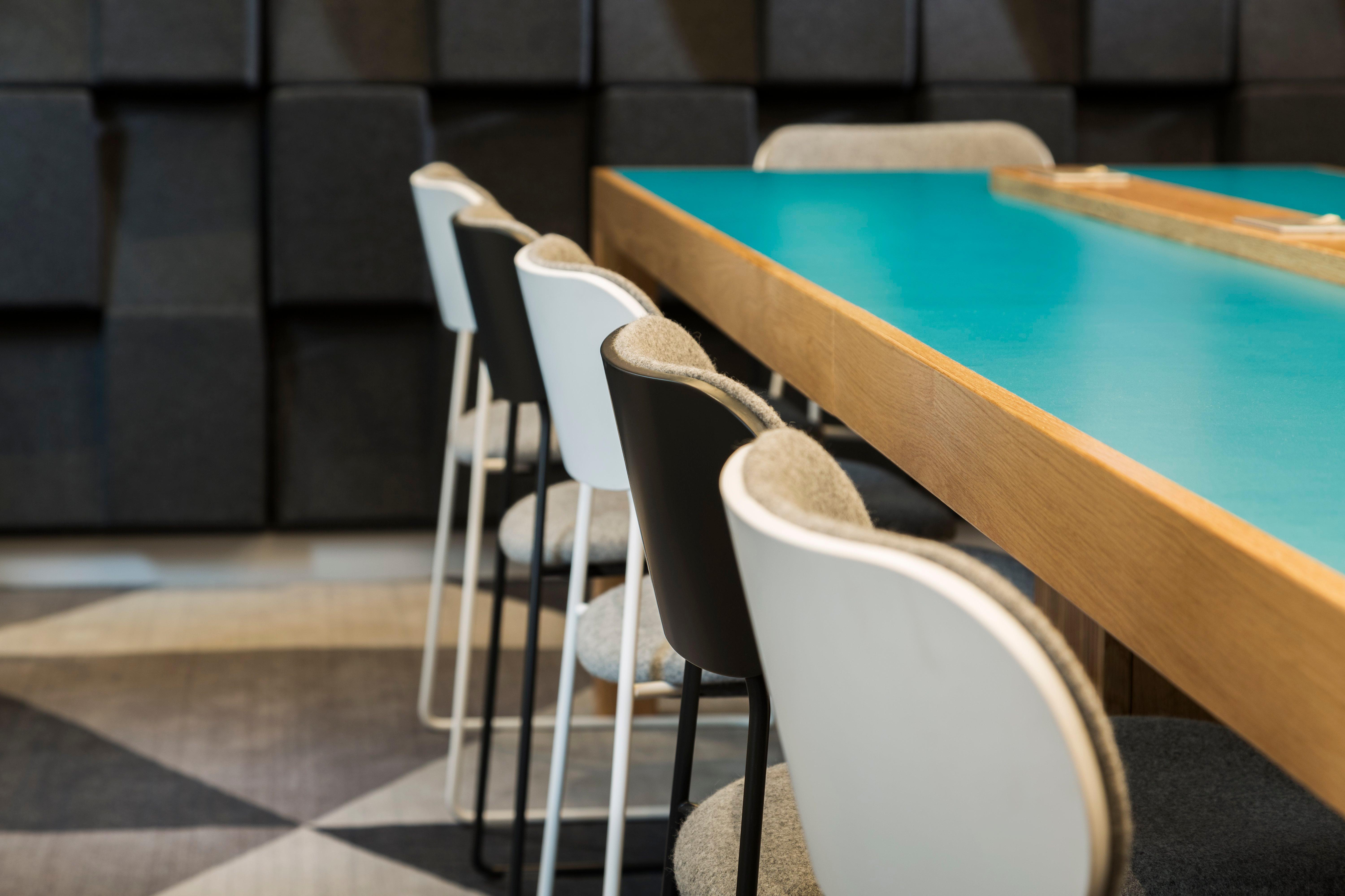 Express Park Royal By Ihg Hotel 3*