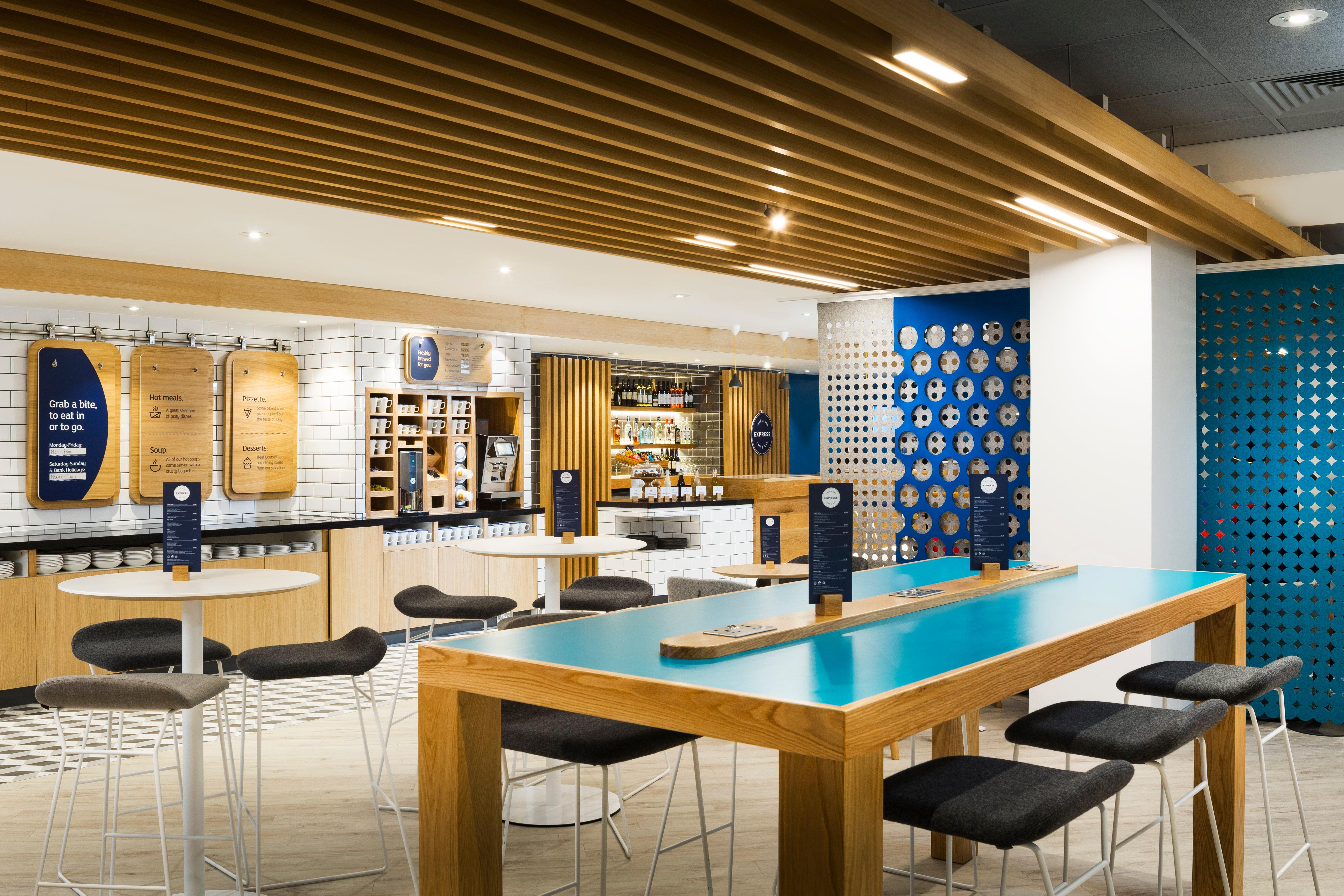 Express Park Royal By Ihg 3*