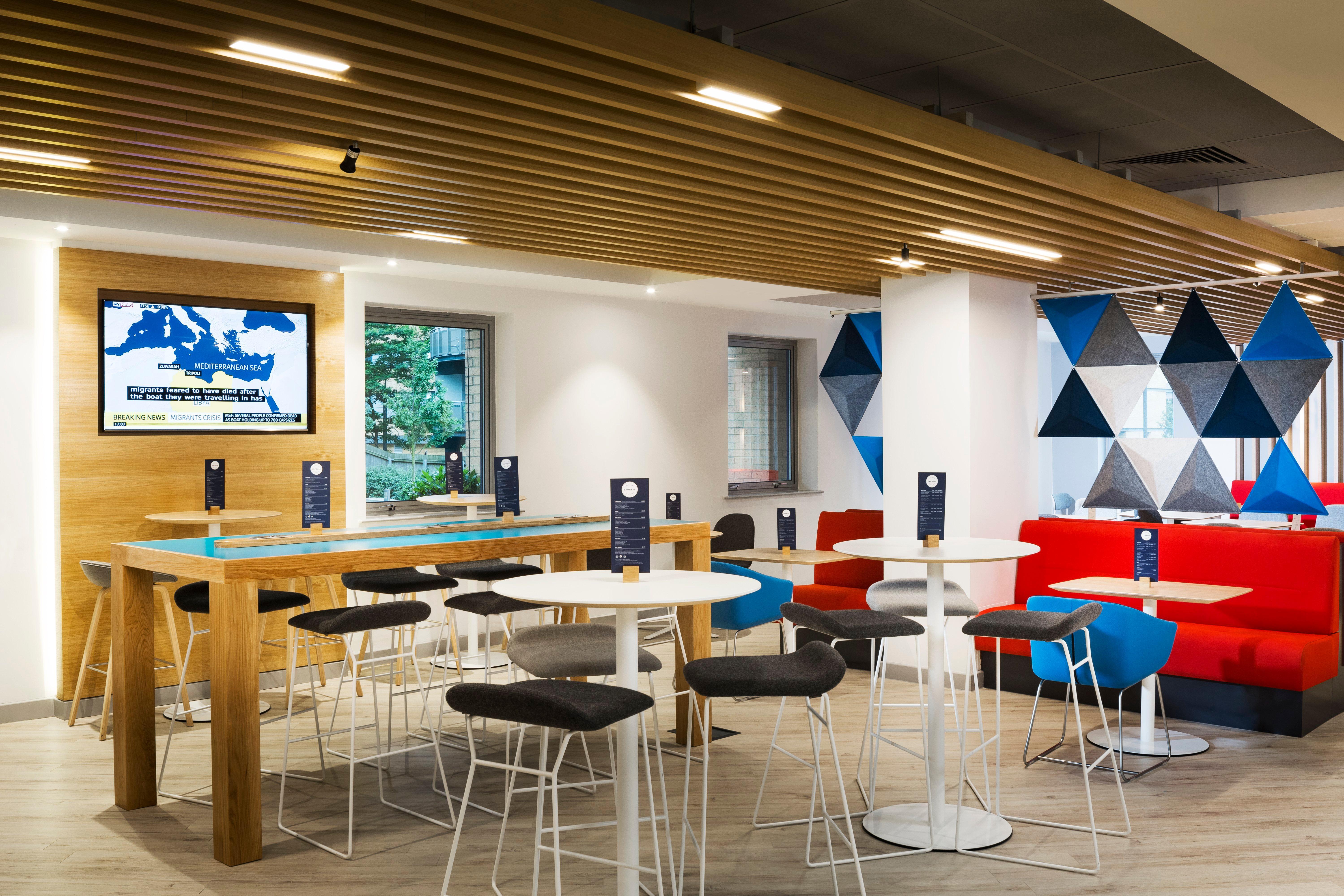 Express Park Royal By Ihg Hotel