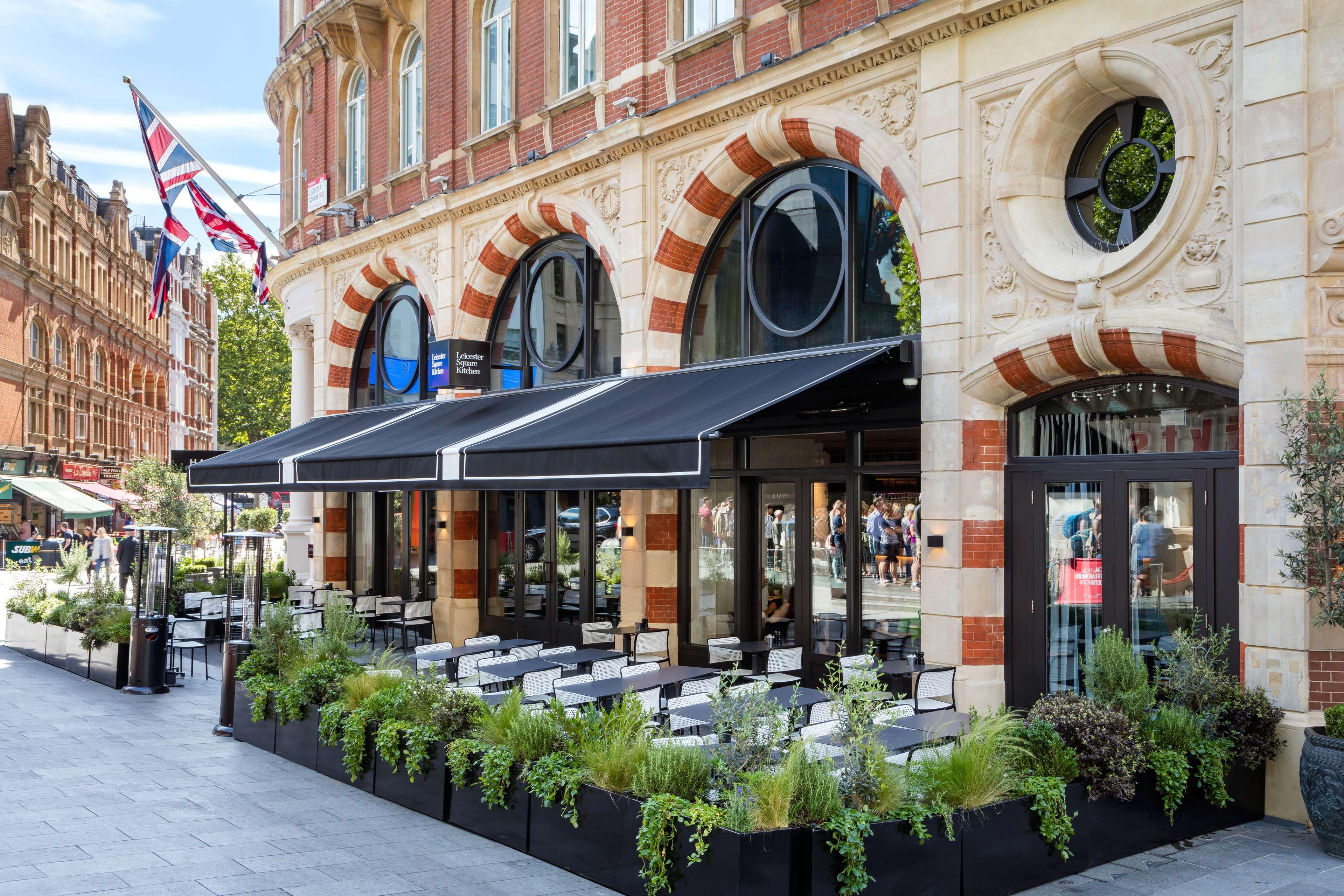 Radisson Blu Hotel, Leicester Square 5*