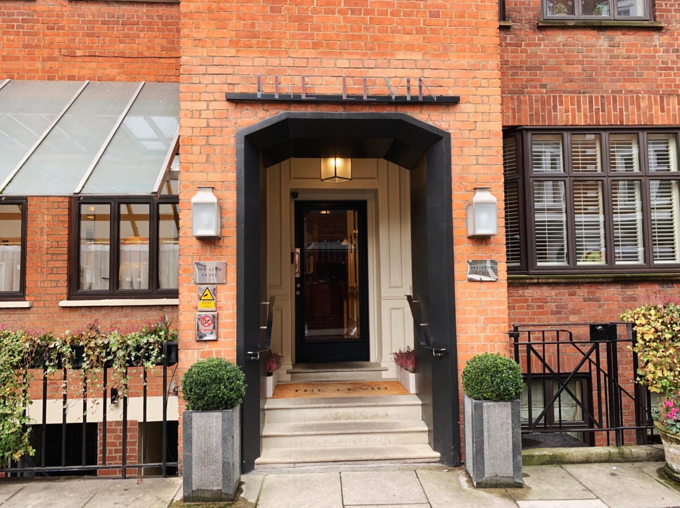 The Capital Hotel, & Townhouse 5* Londen