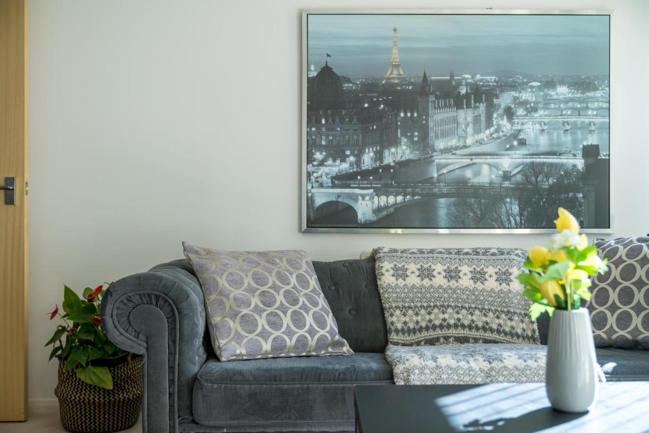 Vauxhall Luxury Apartment London