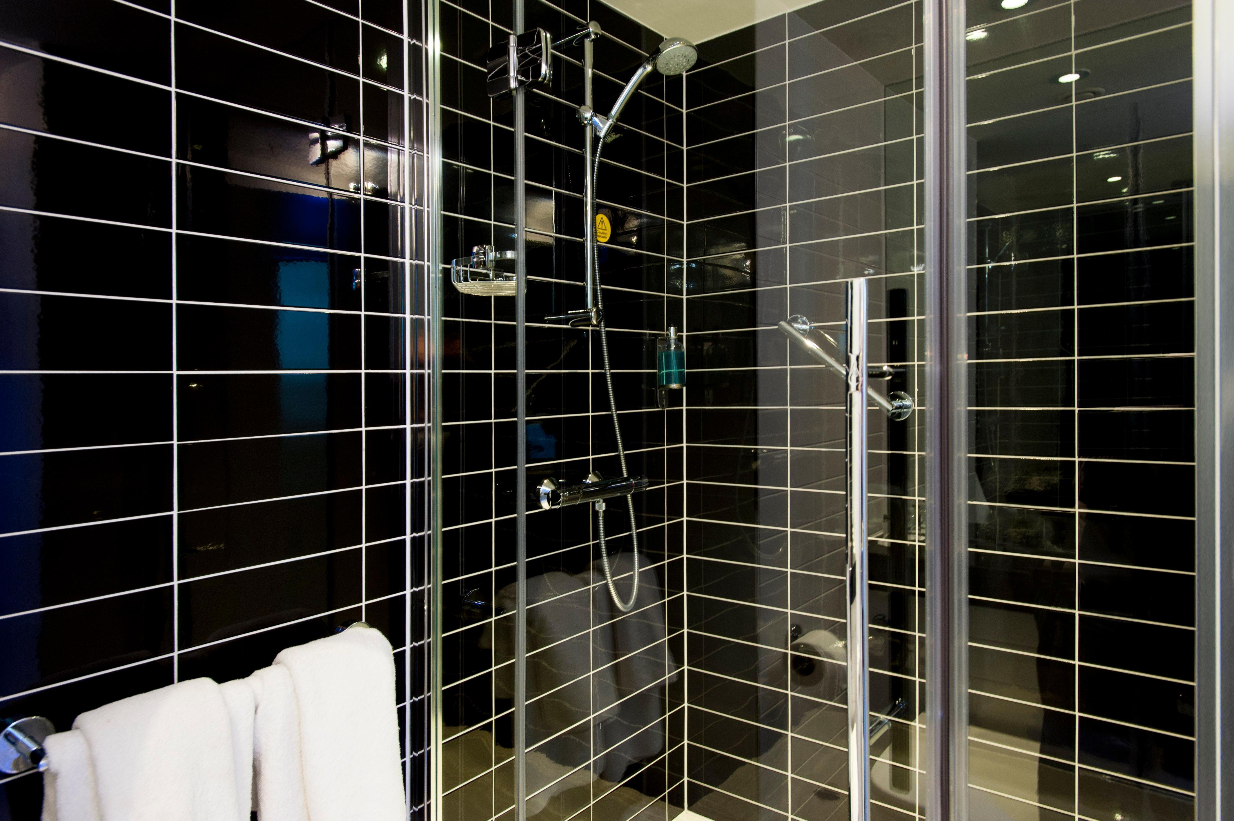 Express - Vauxhall Nine Elms, An Ihg 3* London