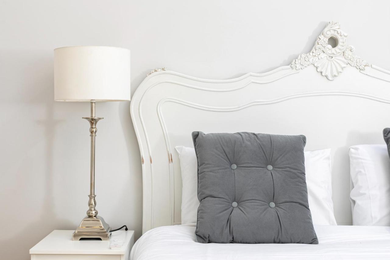 Penthousestays Notting Hill - Spacious 3 Bedroom King Bed - Near Portobello Road & Kensington High Street Appartement *