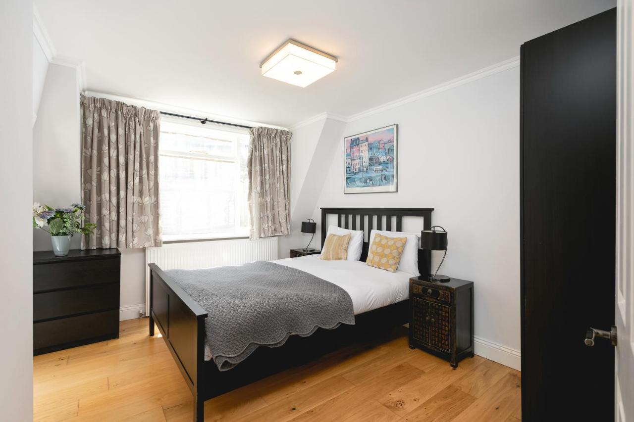 Penthousestays Notting Hill - Spacious 3 Bedroom King Bed - Near Portobello Road & Kensington High Street *