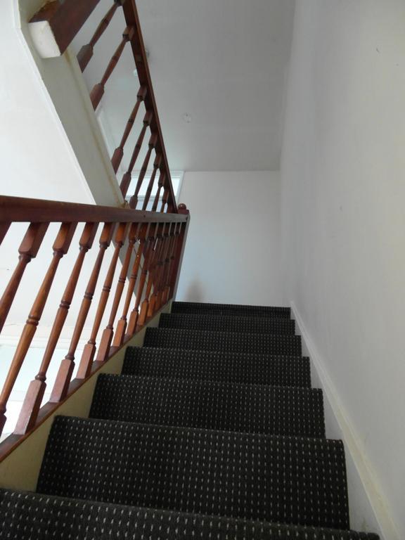 Lettingeasy - Brownfield Guest house *