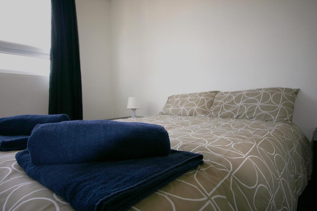 Lettingeasy - Brownfield Guest house London