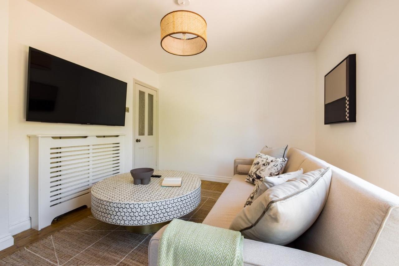 The Fulham Bolthole - Beckoning 2bdr Flat With Garden * Londen