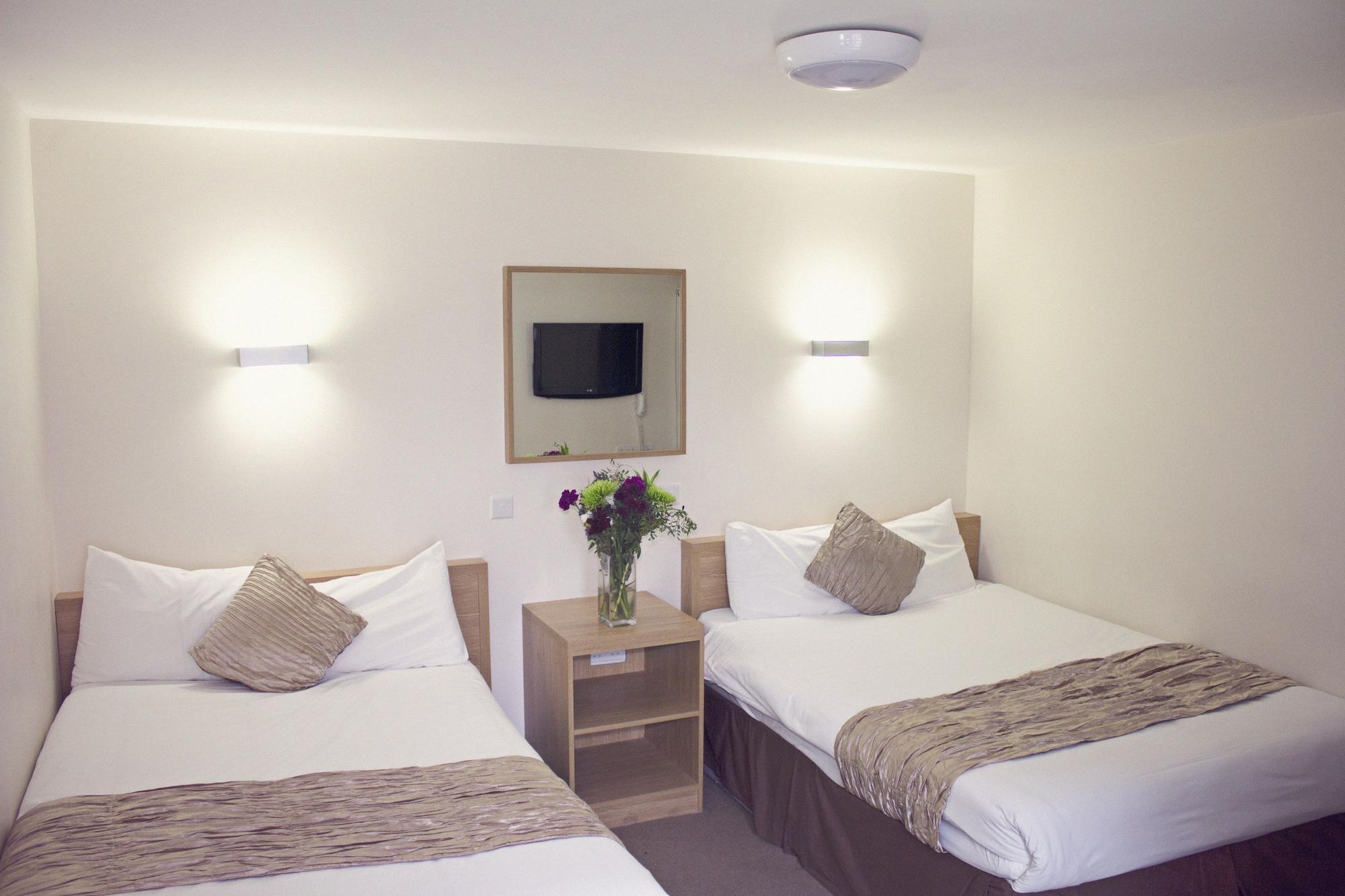 Hotel Queens 3*