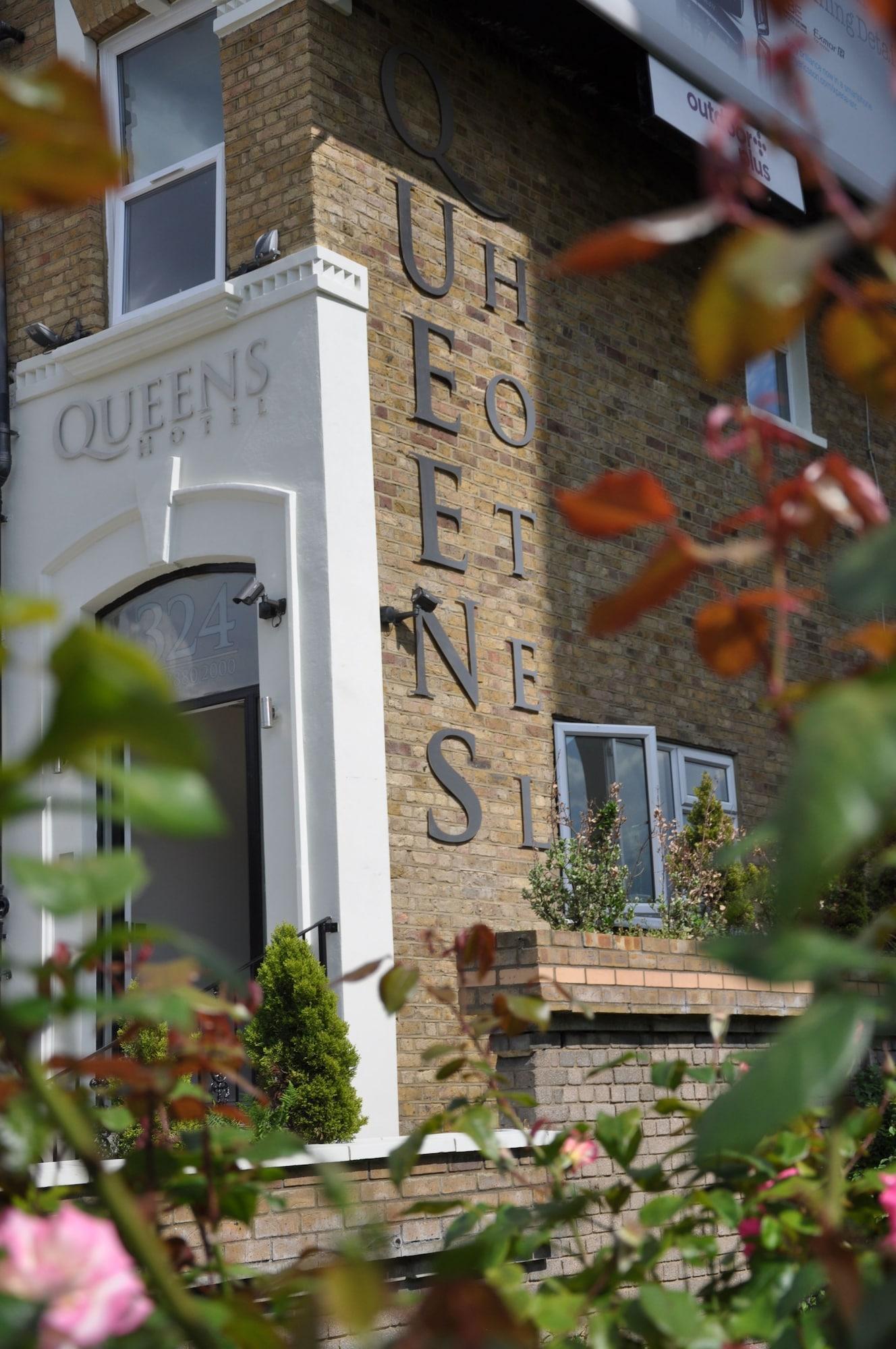 Hotel Queens London