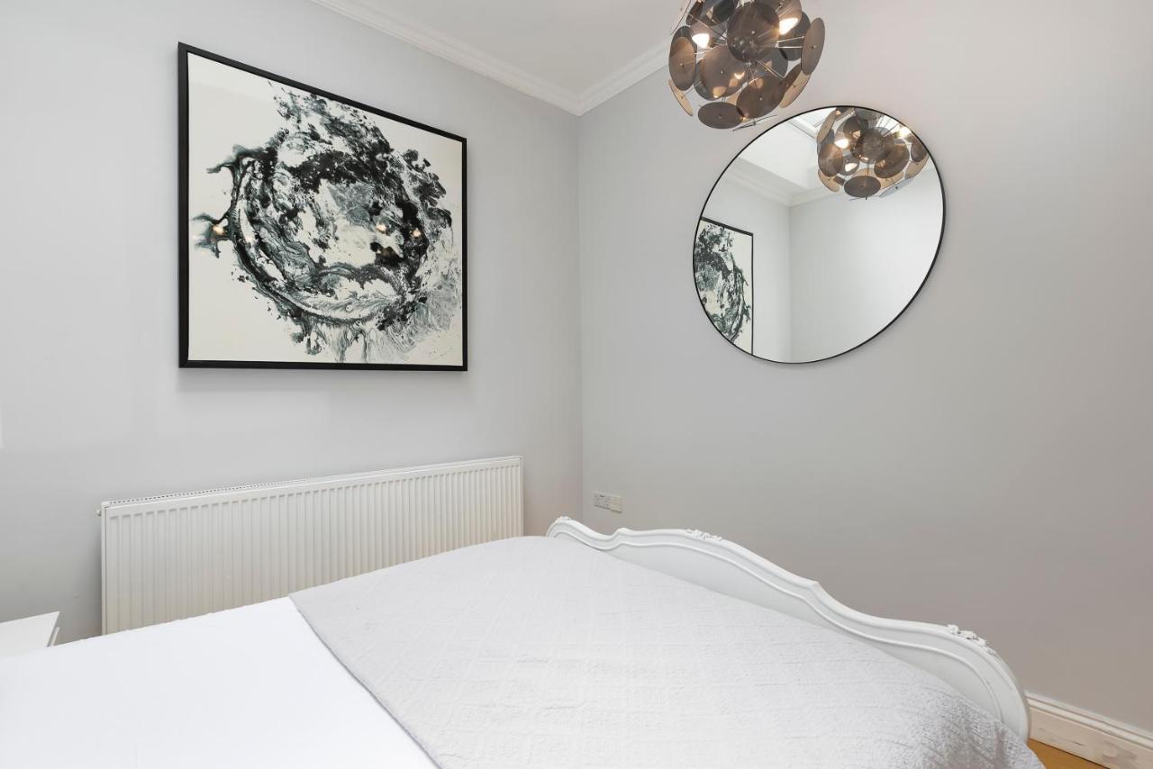 Penthousestays Notting Hill - Spacious 3 Bedroom King Bed - Near Portobello Road & Kensington High Street Appartement *
