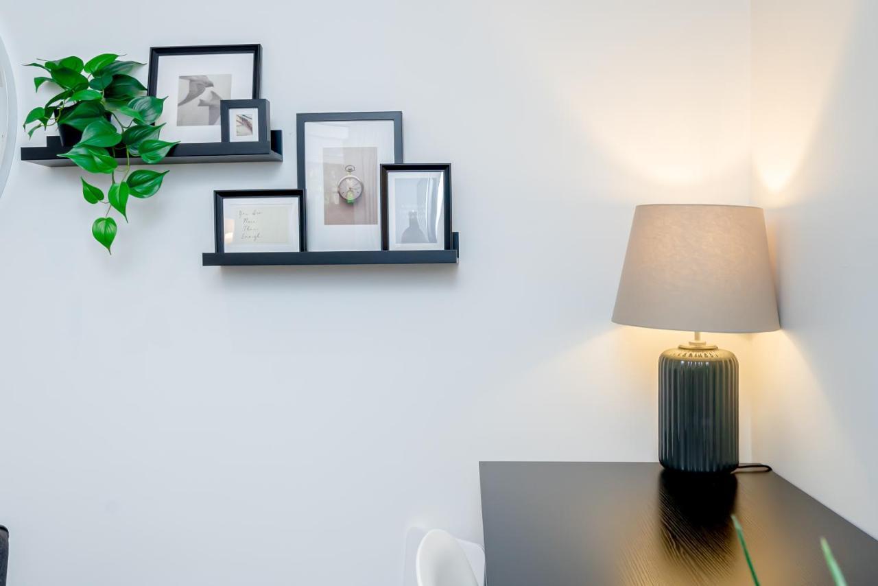 Private 2 Bedroom In West Hampstead