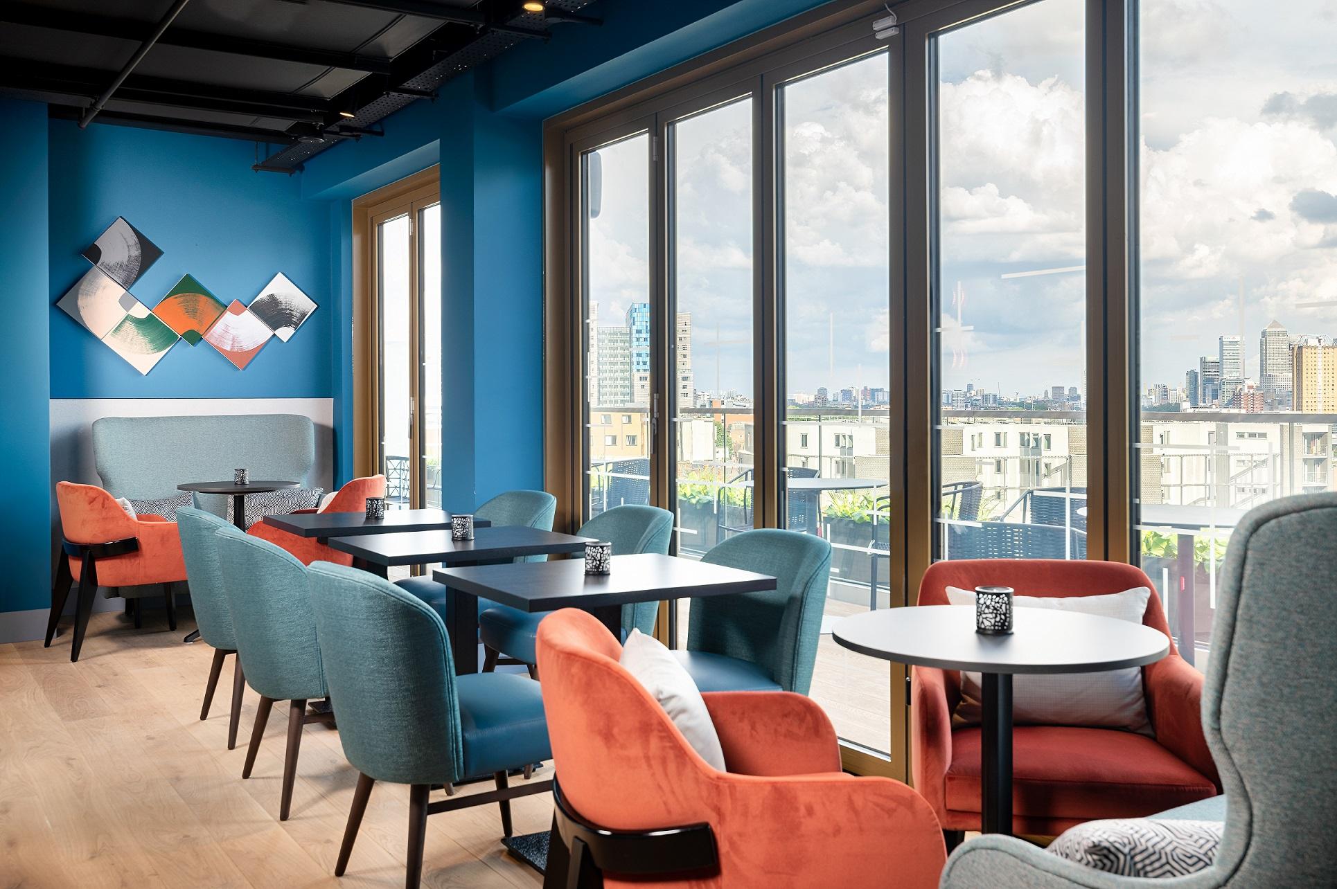 Hyatt Place East Hotel 4*
