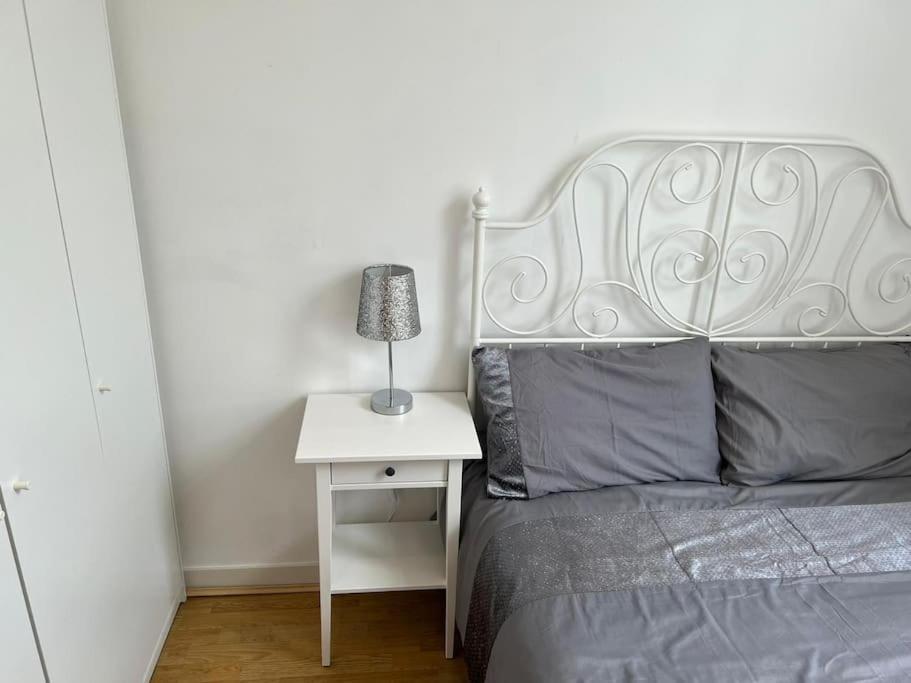 Stunning 2 Bed Flat! Centrally Located In London, Uk! Apartment London