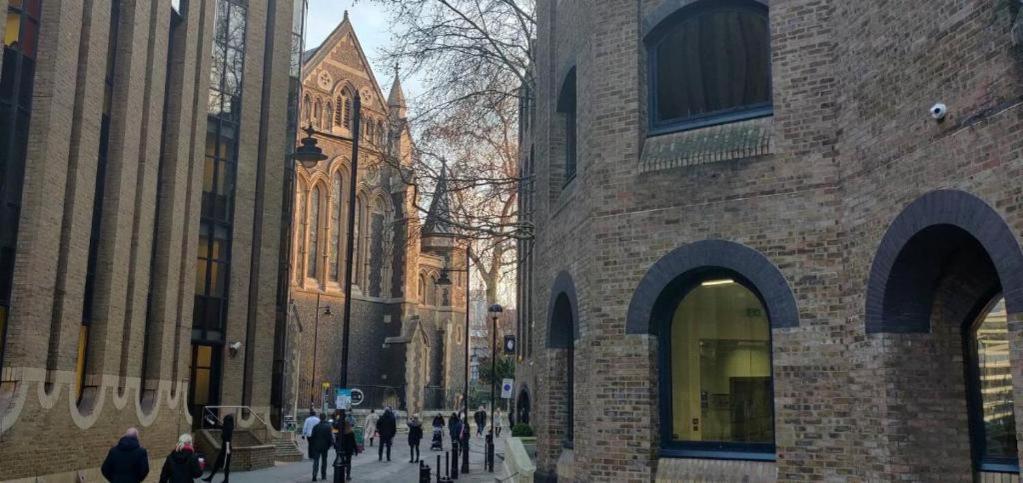 Modern Deluxe 1 Bed Bermondsey Bridge Apartment London