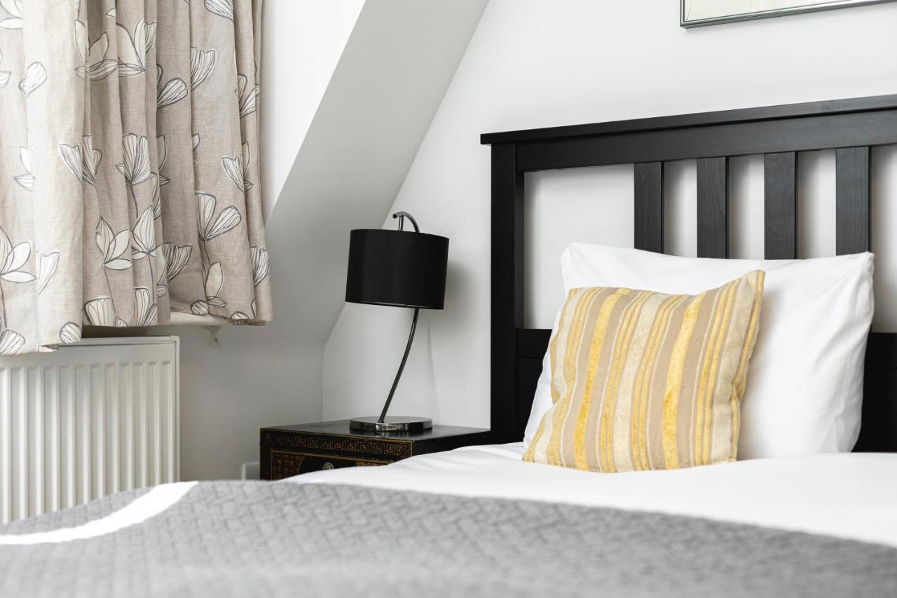 Penthousestays Notting Hill - Spacious 3 Bedroom King Bed - Near Portobello Road & Kensington High Street Appartement *