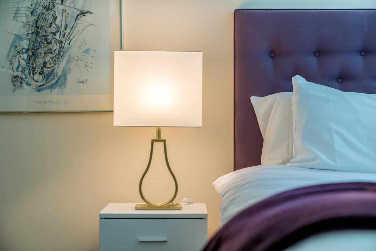 Vauxhall Luxury Apartment