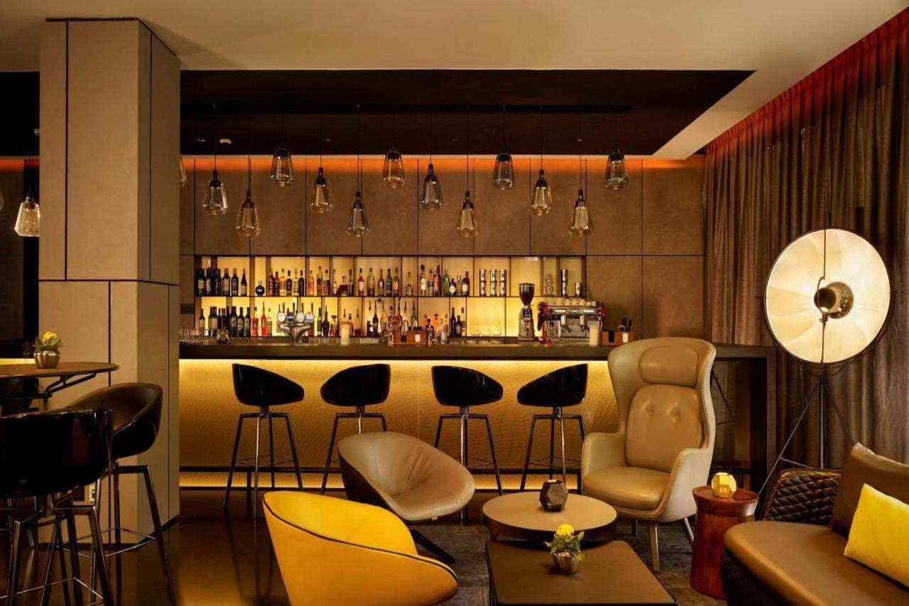 Park Plaza London, Park Royal Hotel