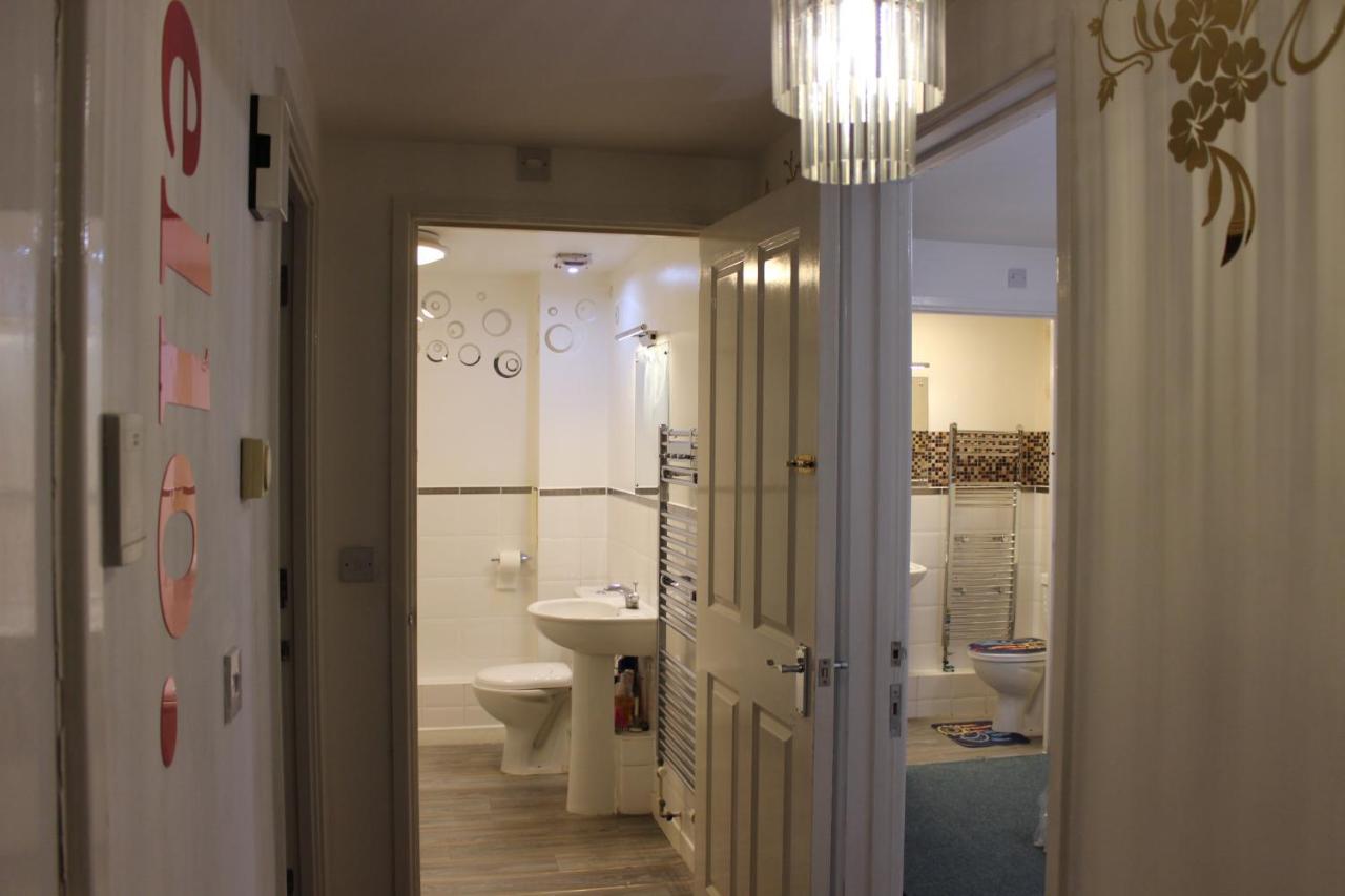 Apartment: 2-bed Oasis With Rapid Transit Access Apartment London