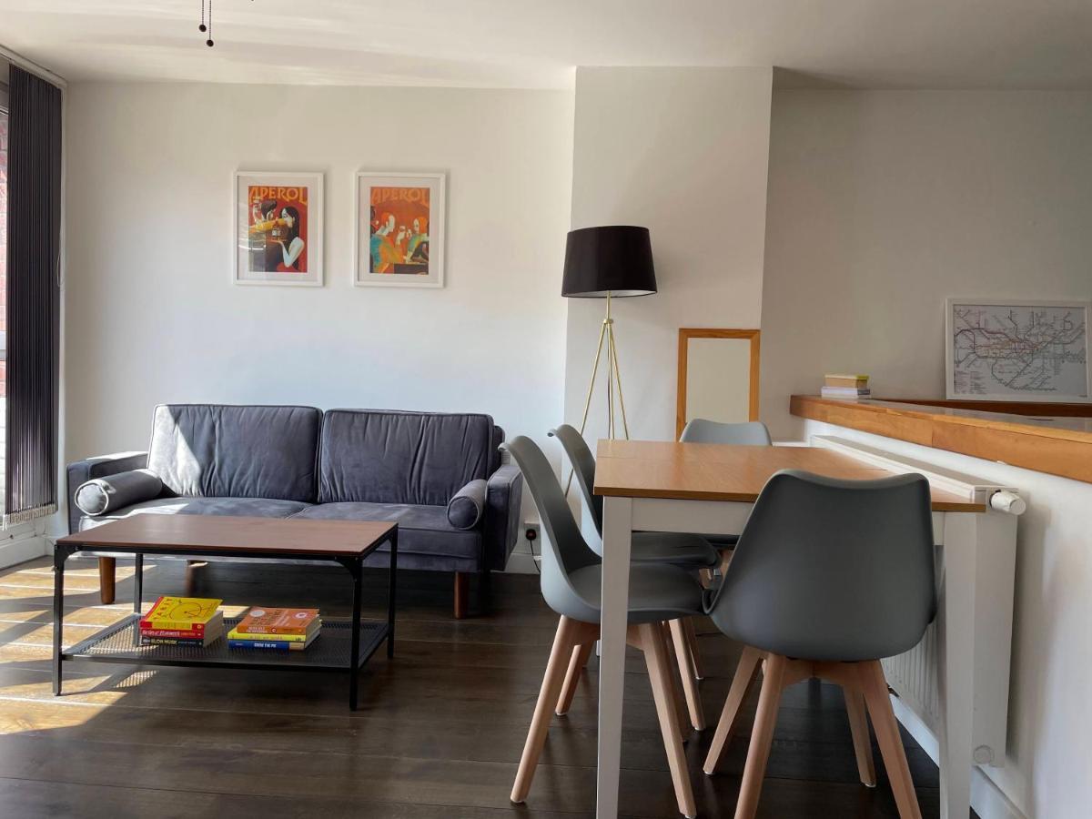 Lovely 2 Bedroom Flat In * London