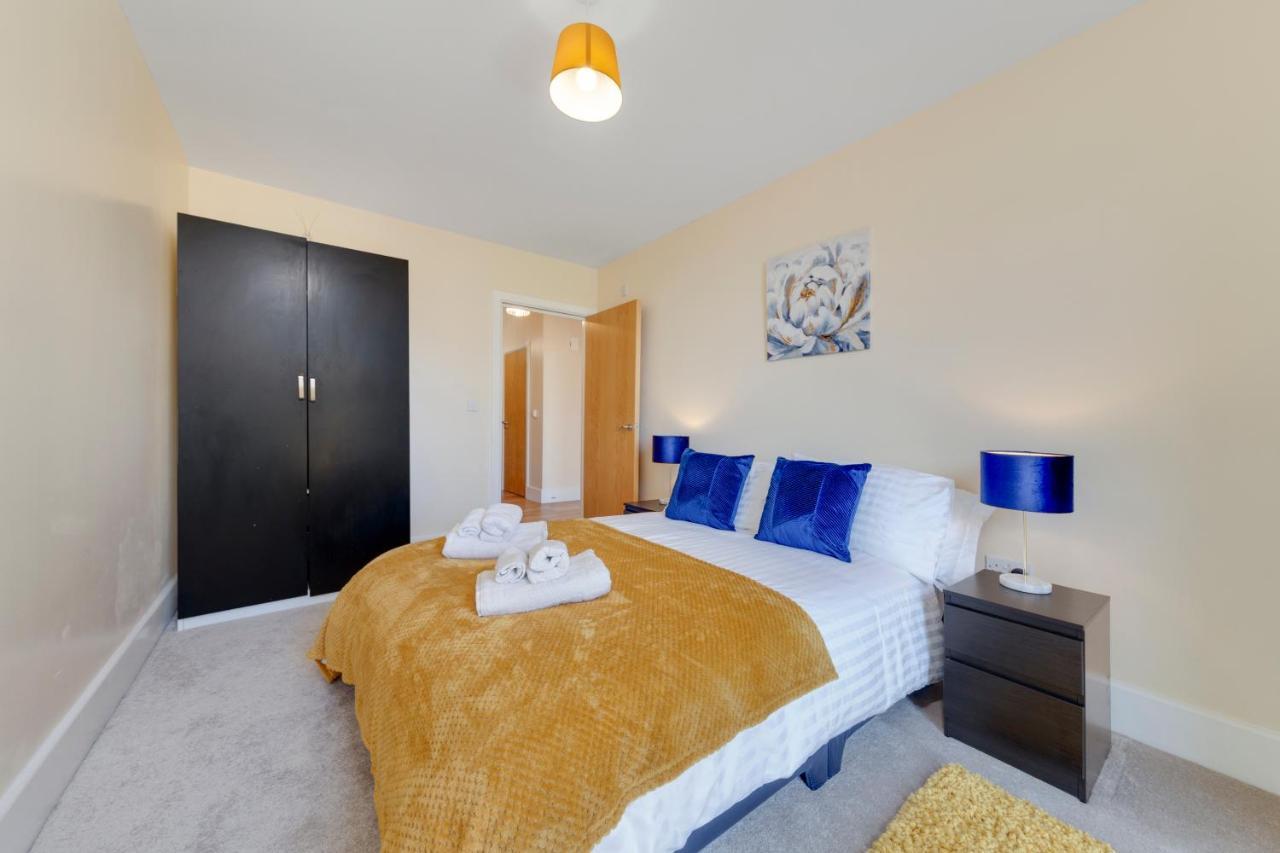 Flourish - Mulberry House - Tottenham Apartment *