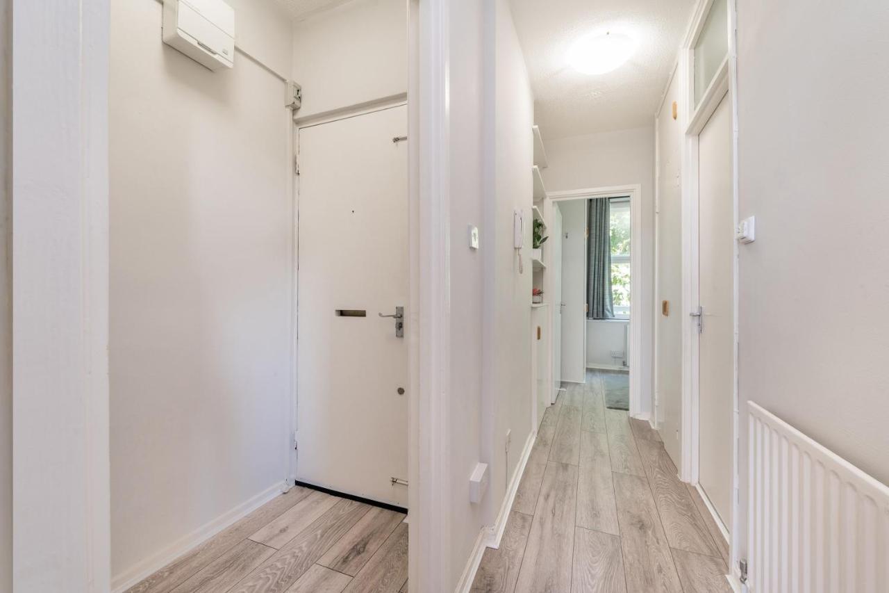 Lovely 1 Bedroom In Waterloo Apartment *