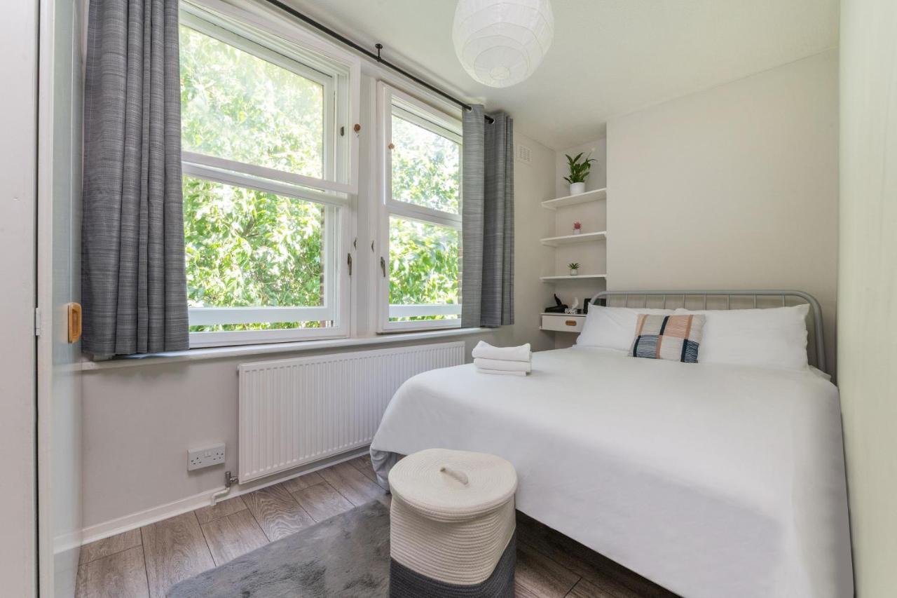 Lovely 1 Bedroom In Waterloo Apartment
