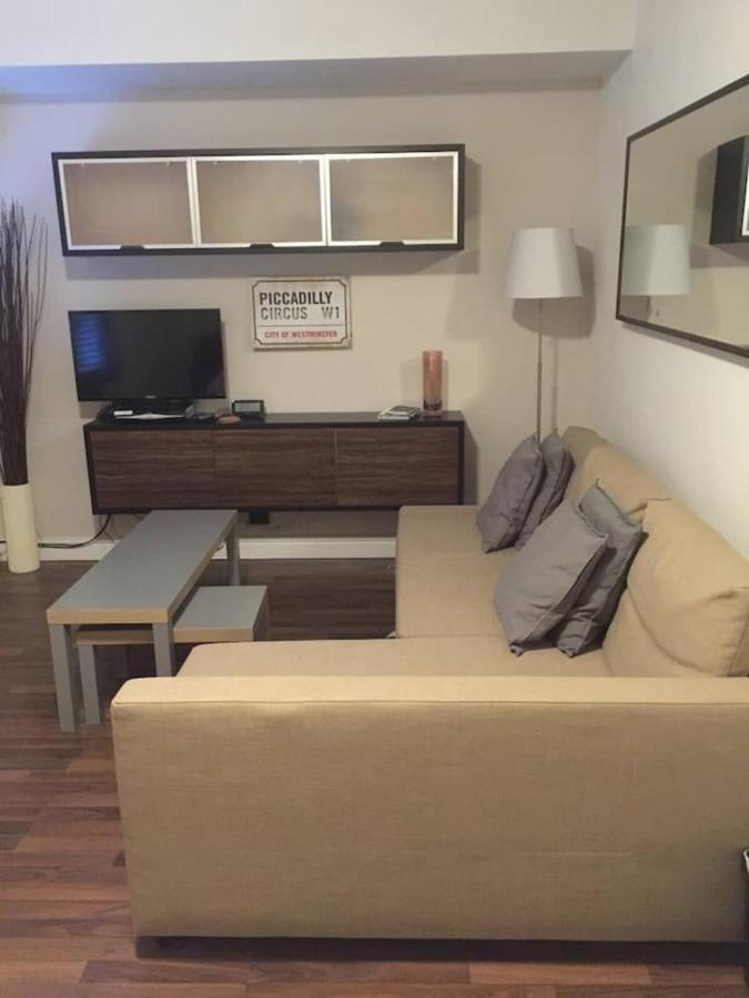 Stylish Studio Near Notting Hill Station! Apartamento Londres