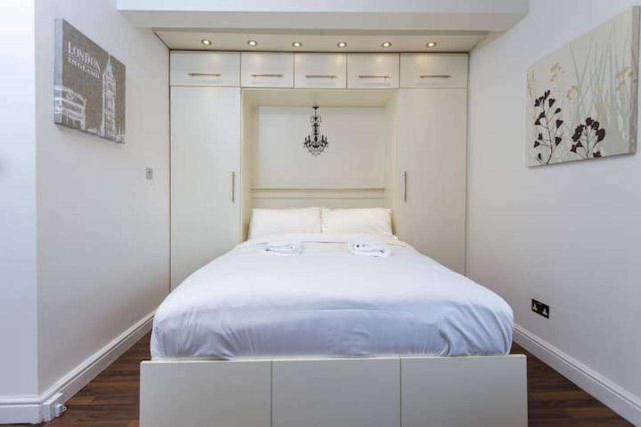Stylish Studio Near Notting Hill Station! * Londres