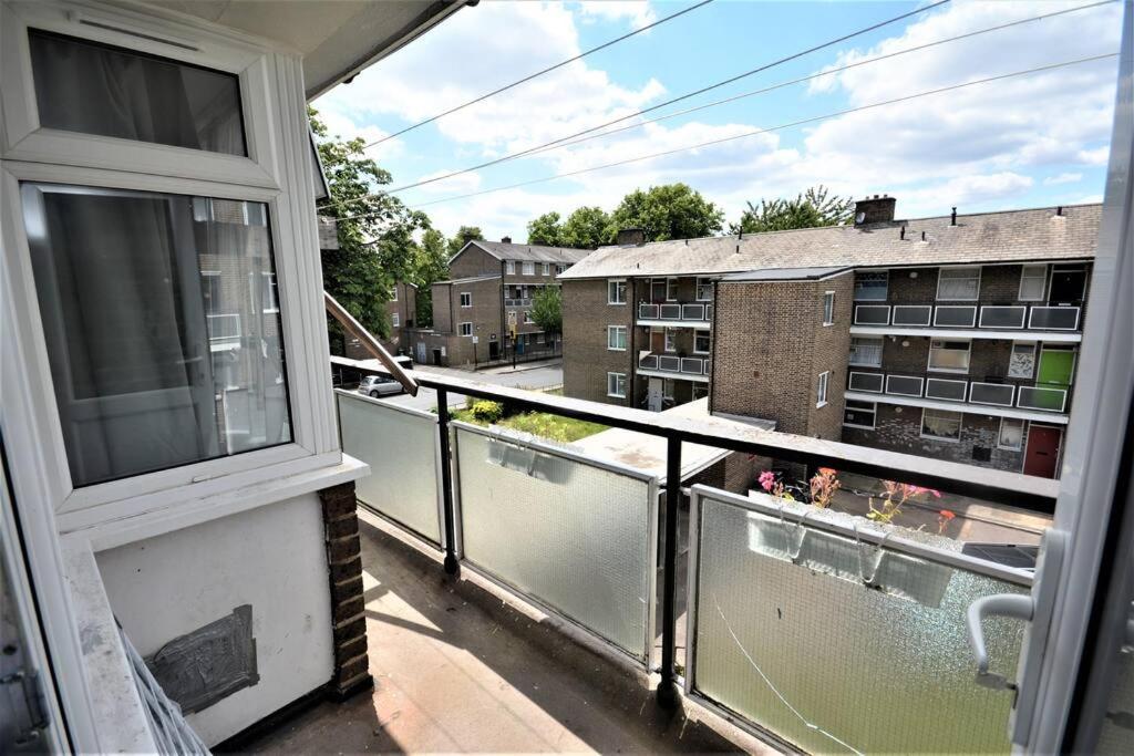 Lovely 2 Bedroom In Greater Apartment London