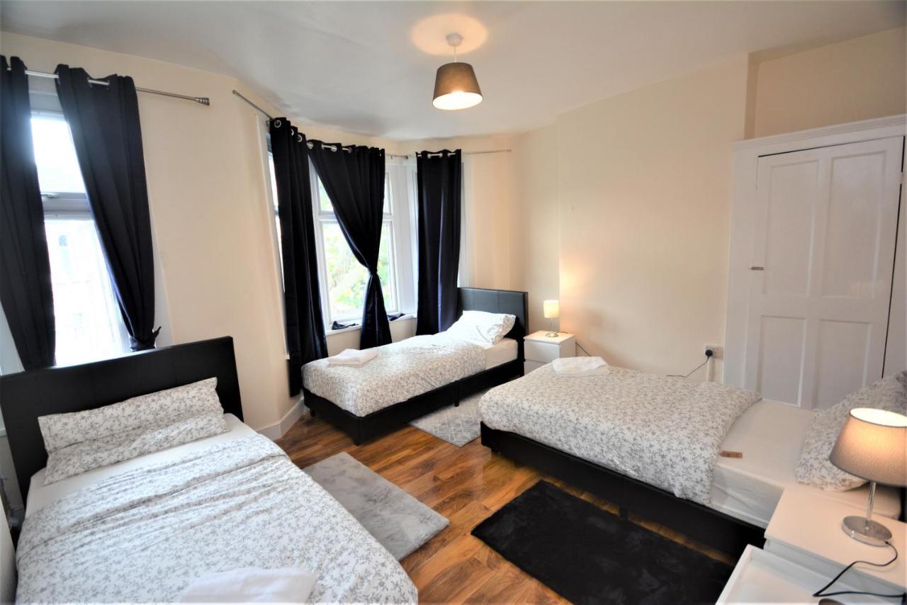 Cheerful 3 Bedroom In Greater Ferienhaus London