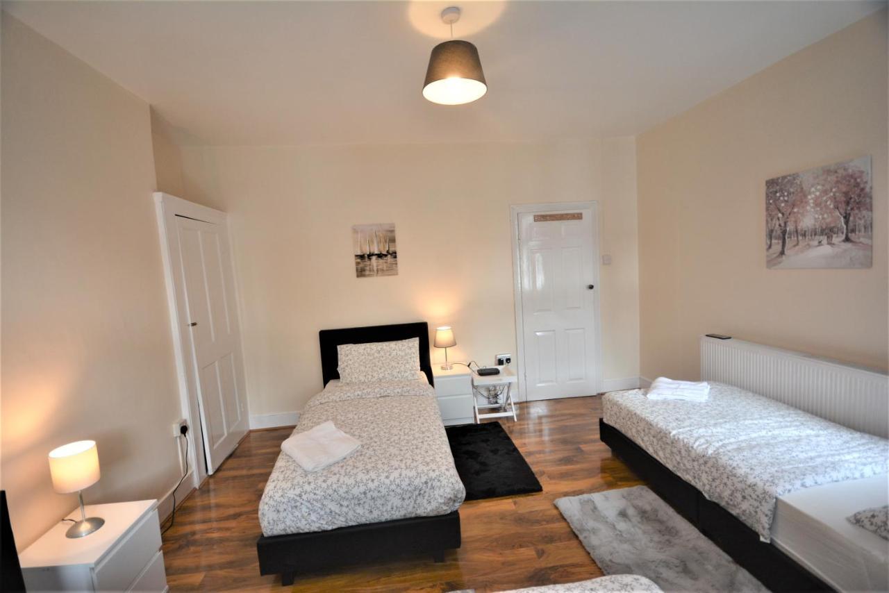 Cheerful 3 Bedroom In Greater * London