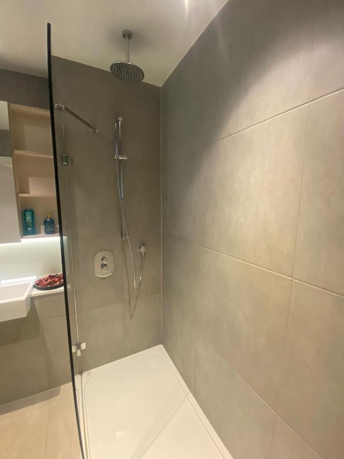 Apartamento Entire Studio With Kitchenette