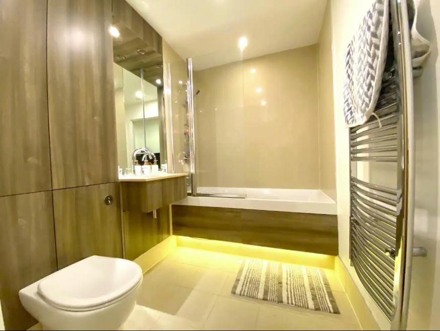 Luxury 2 Bedroom Flat 2 Bathrooms