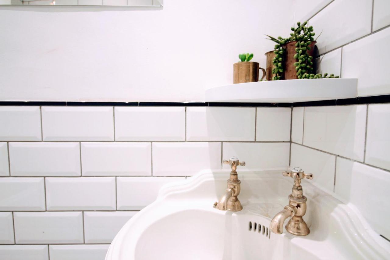 Appartement Traditional Victorian 2 Bed In Cobbled Street + Mod Cons - Full Londen